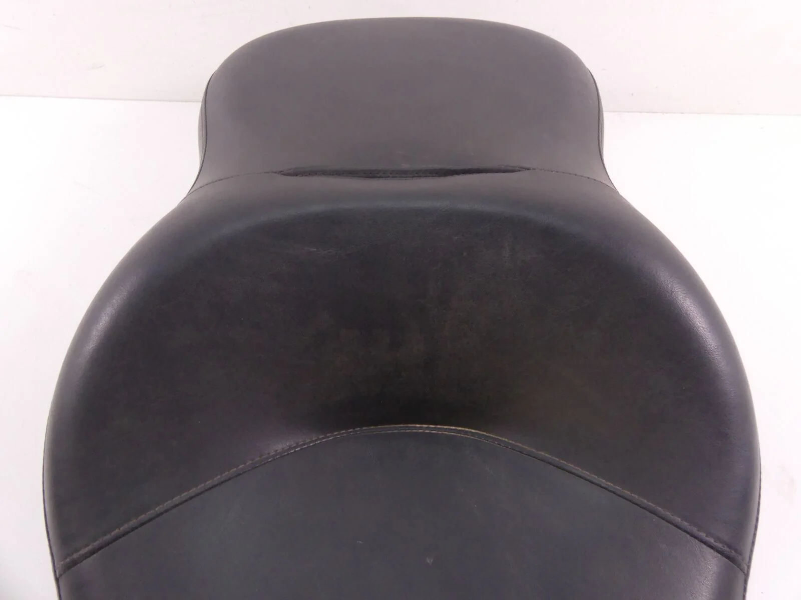 2009 Harley Touring FLHTCU Electra Glide Dual Driver Seat Saddle Low 52164-09B - Image 8