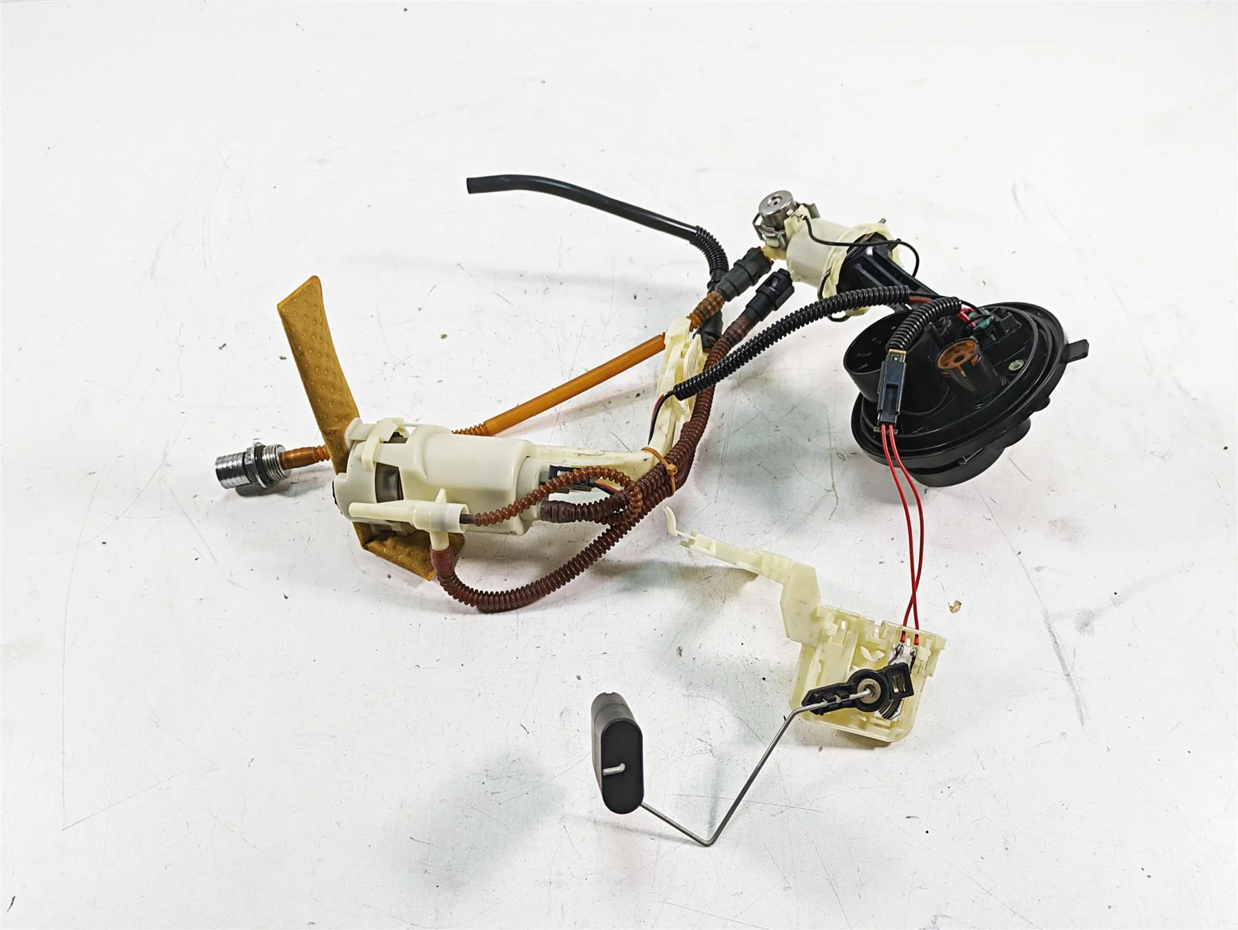 2009 Harley Touring FLHTCU Electra Glide Fuel Gas Petrol Pump - Tested 62908-08 - Image 5