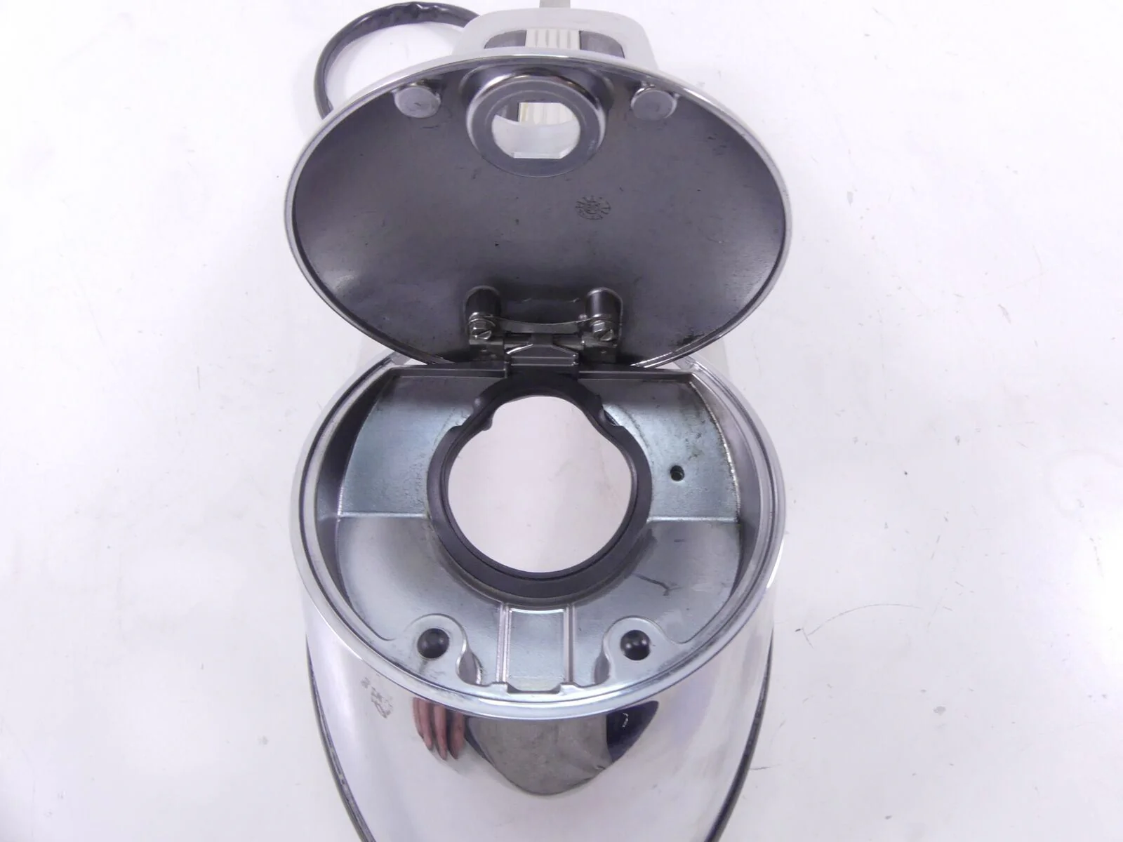 2009 Harley Touring FLHTCU Electra Glide Fuel Gas Tank Dash Cover   61270-08 - Image 7