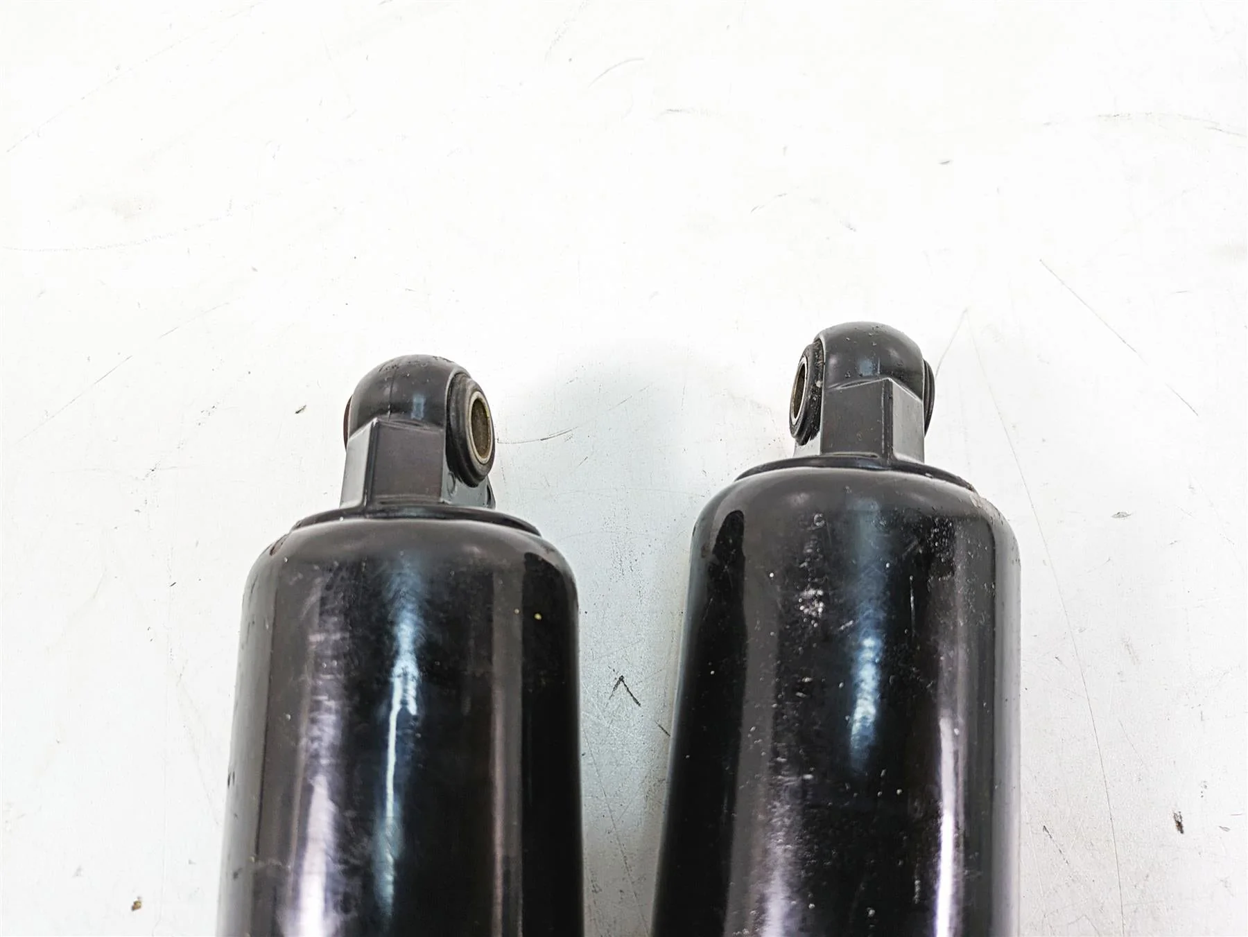 2009 Harley Touring FLHTCU Electra Glide Rear Air Shock Damper Set READ 54565-97 - Image 8