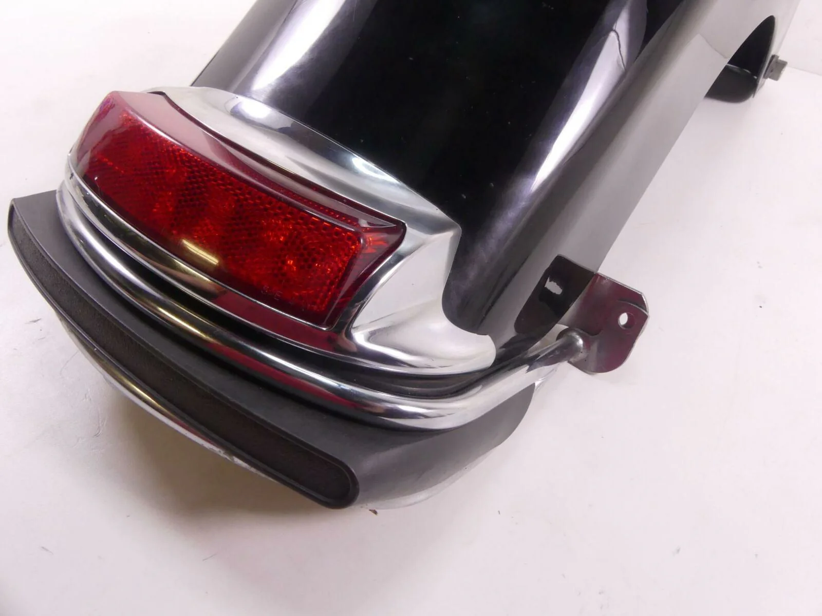 2009 Harley Touring FLHTCU Electra Glide Rear Fender + Bumper - Dent 59579-09 - Image 10