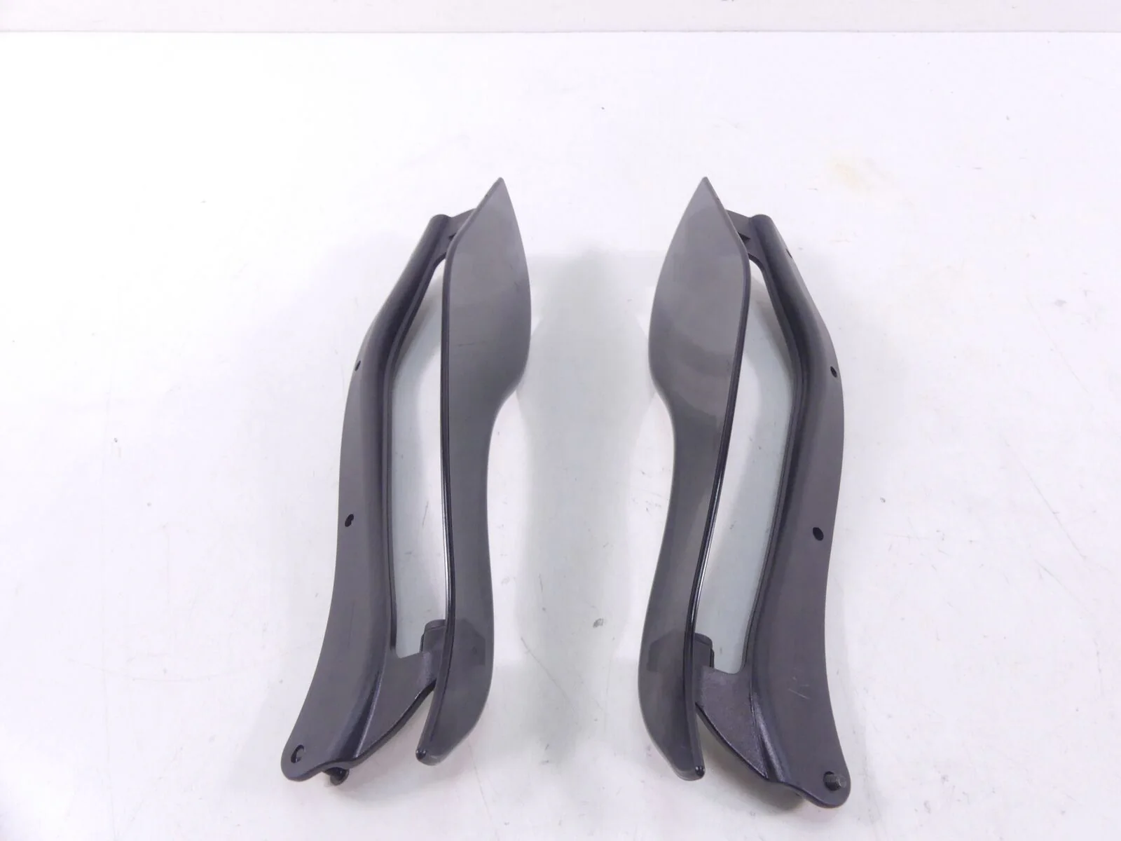 2009 Harley Touring FLHTCU Electra Glide Side Cover Wing Fairing Set 58167-09 - Image 10
