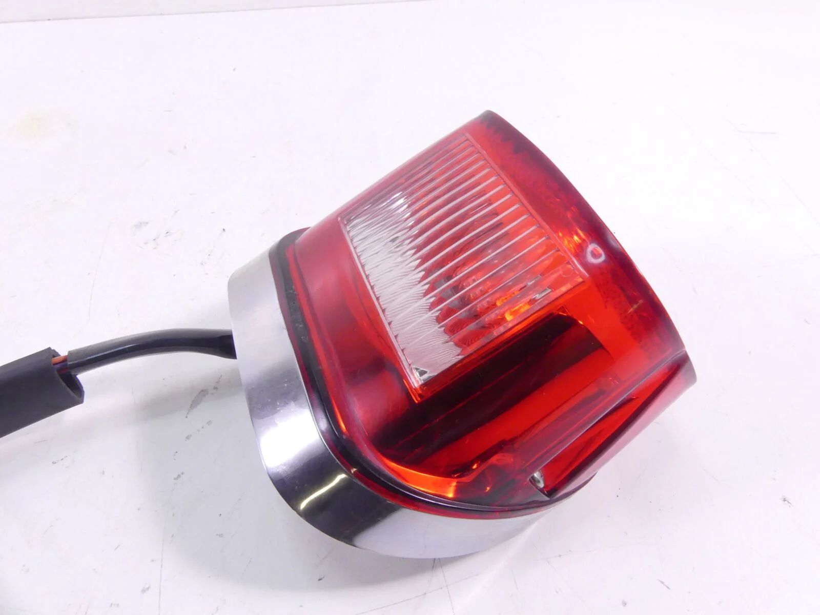 2009 Harley Touring FLHTCU Electra Glide Taillight Tail Light Lamp 68066-99A - Image 2