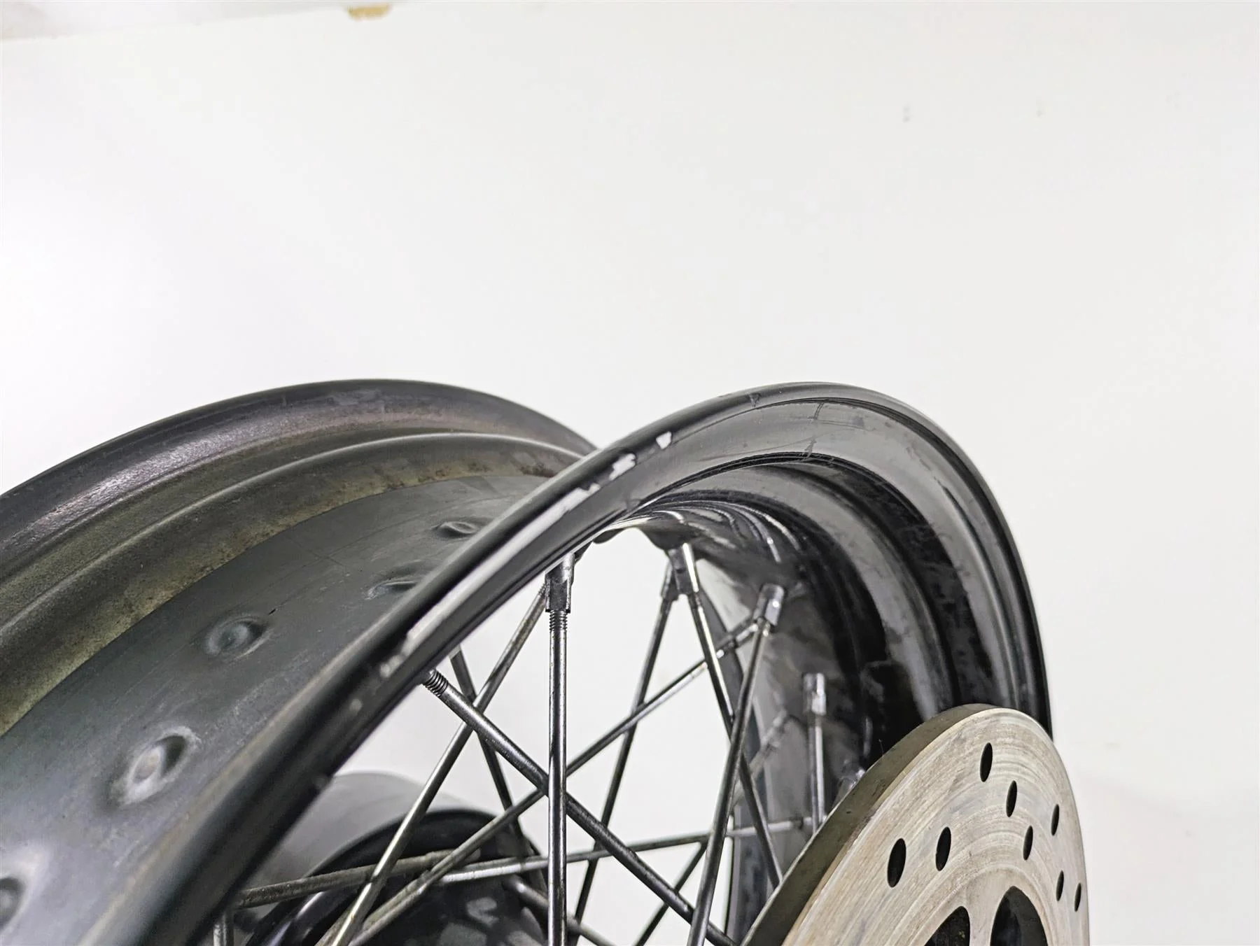 2009 Harley Touring FLHX Street Glide 16x5 Rear Wheel Rim - Runout 44606-09A - Image 11
