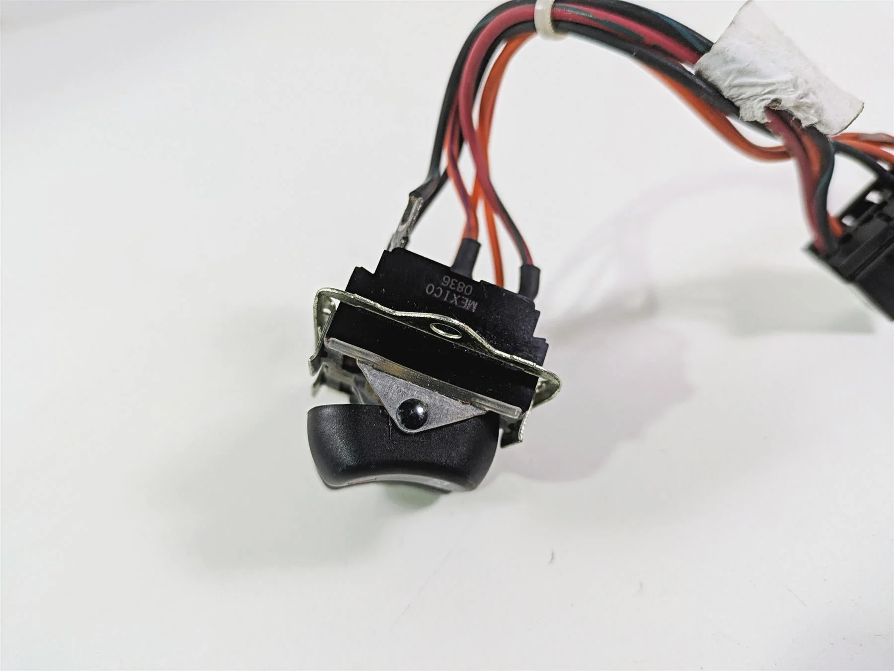 2009 Harley Touring FLHX Street Glide Auxiliary Cruise Switches 70321-06 - Image 9