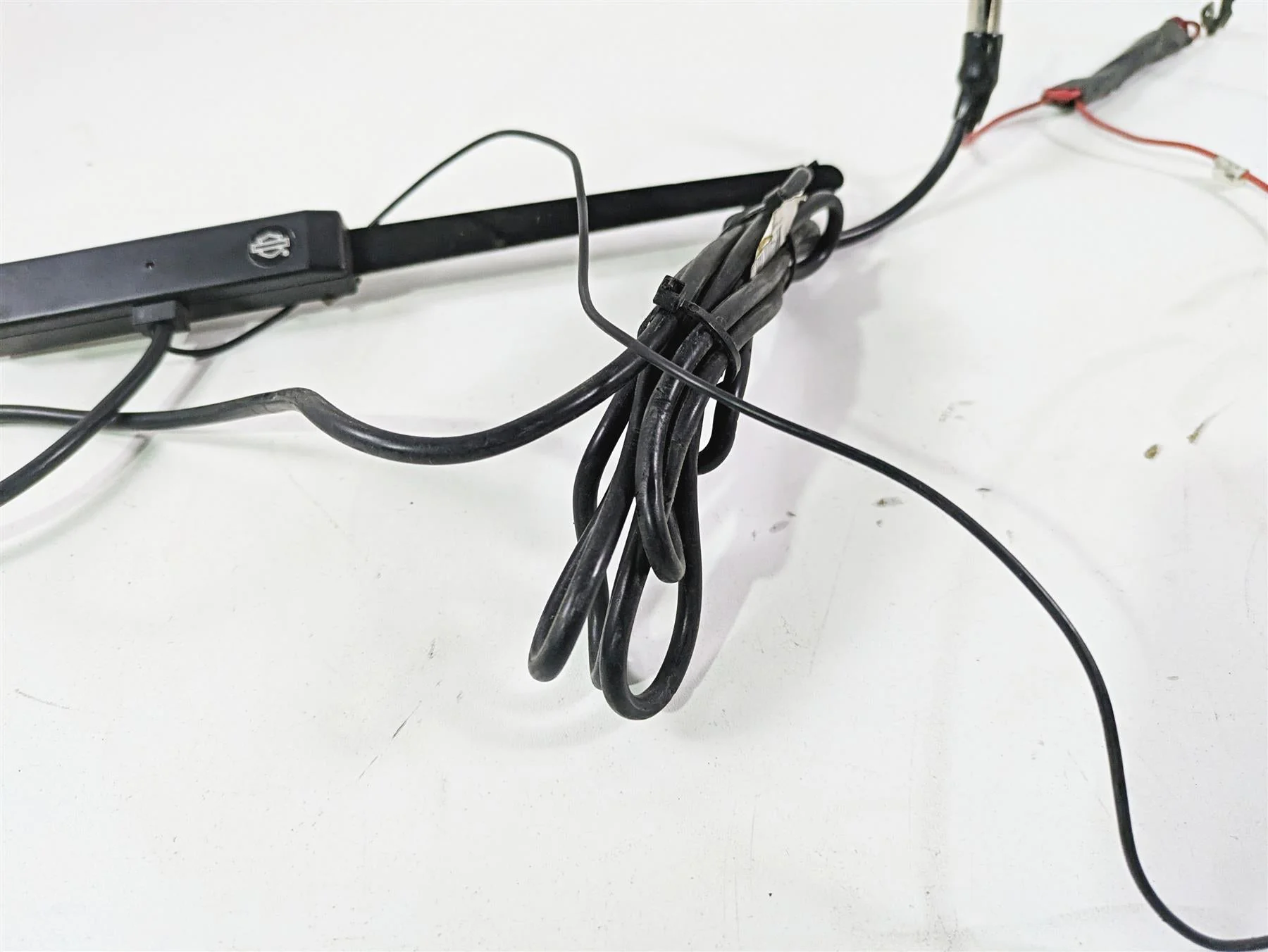 2009 Harley Touring FLHX Street Glide Boom! Audio Hidden Radio Antenna  76000040 - Image 6