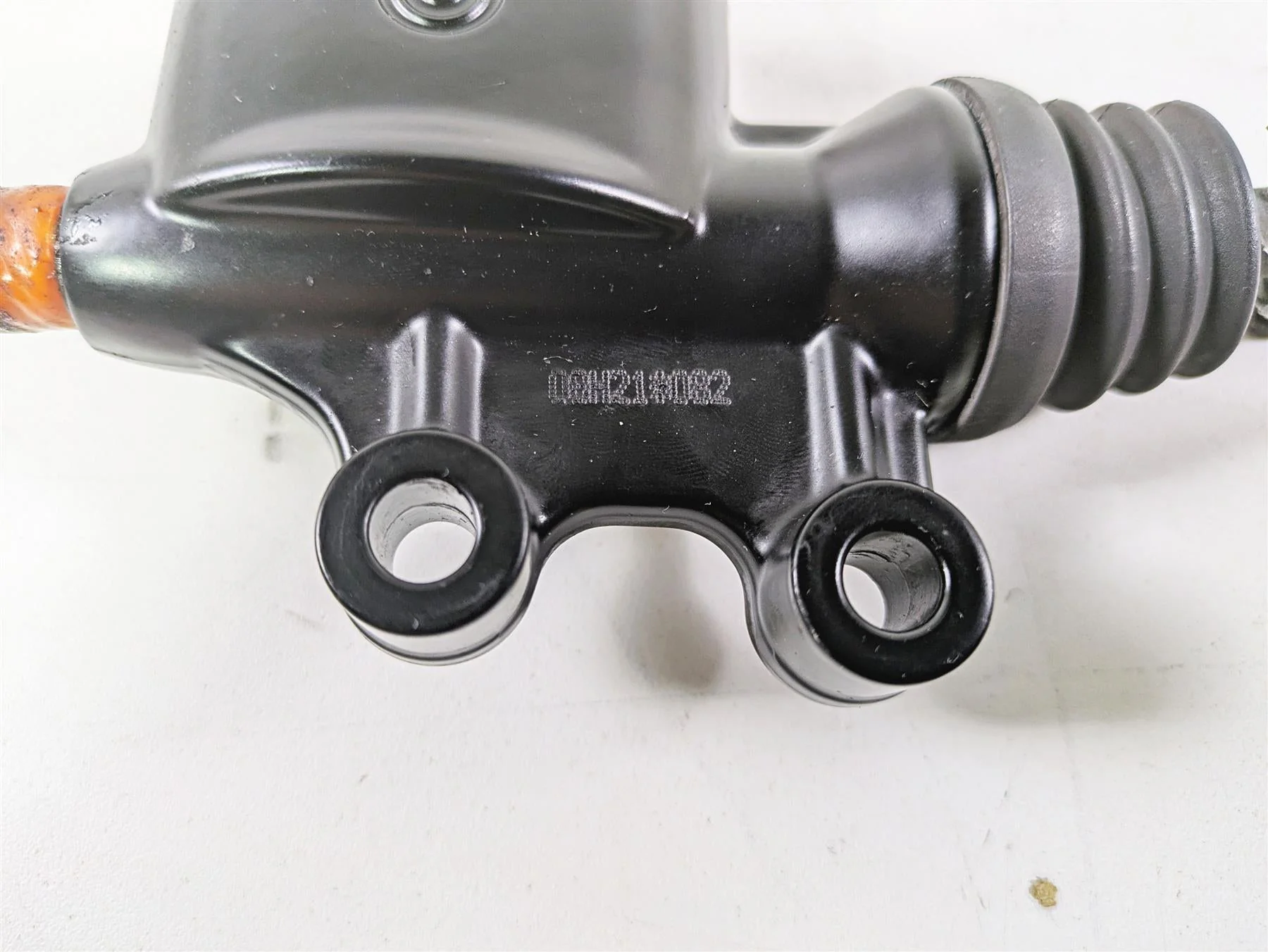 2009 Harley Touring FLHX Street Glide Brembo Rear Brake Master Cylinder 41763-08 - Image 9