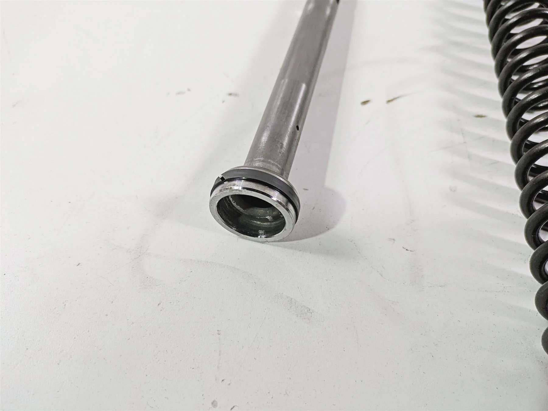 2009 Harley Touring FLHX Street Glide Front Fork Internals 46235-09 46422-09 - Image 10