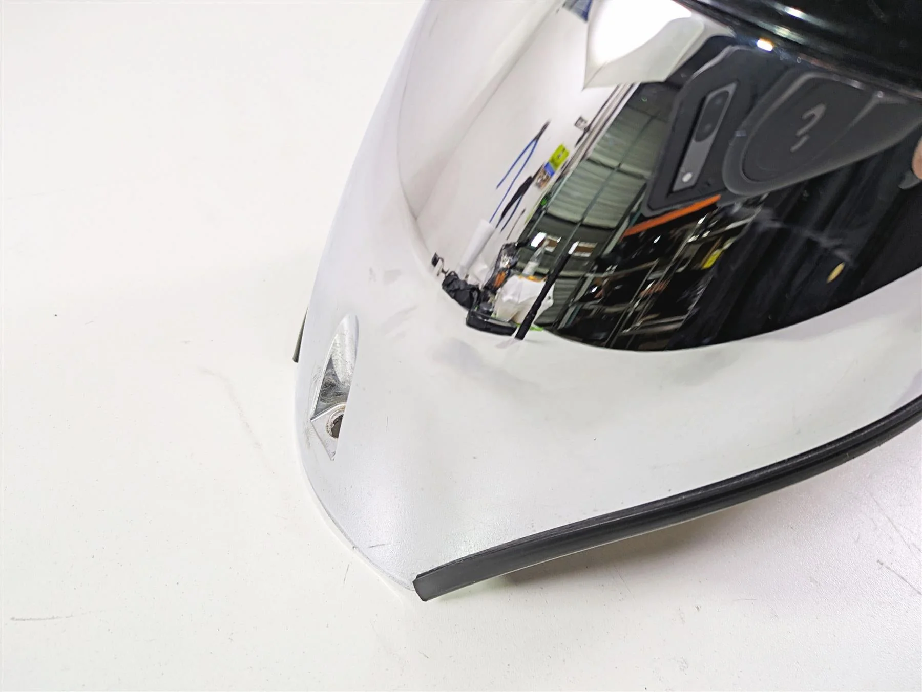 2009 Harley Touring FLHX Street Glide Fuel Tank Cover Dash Console 69214-08 - Image 7