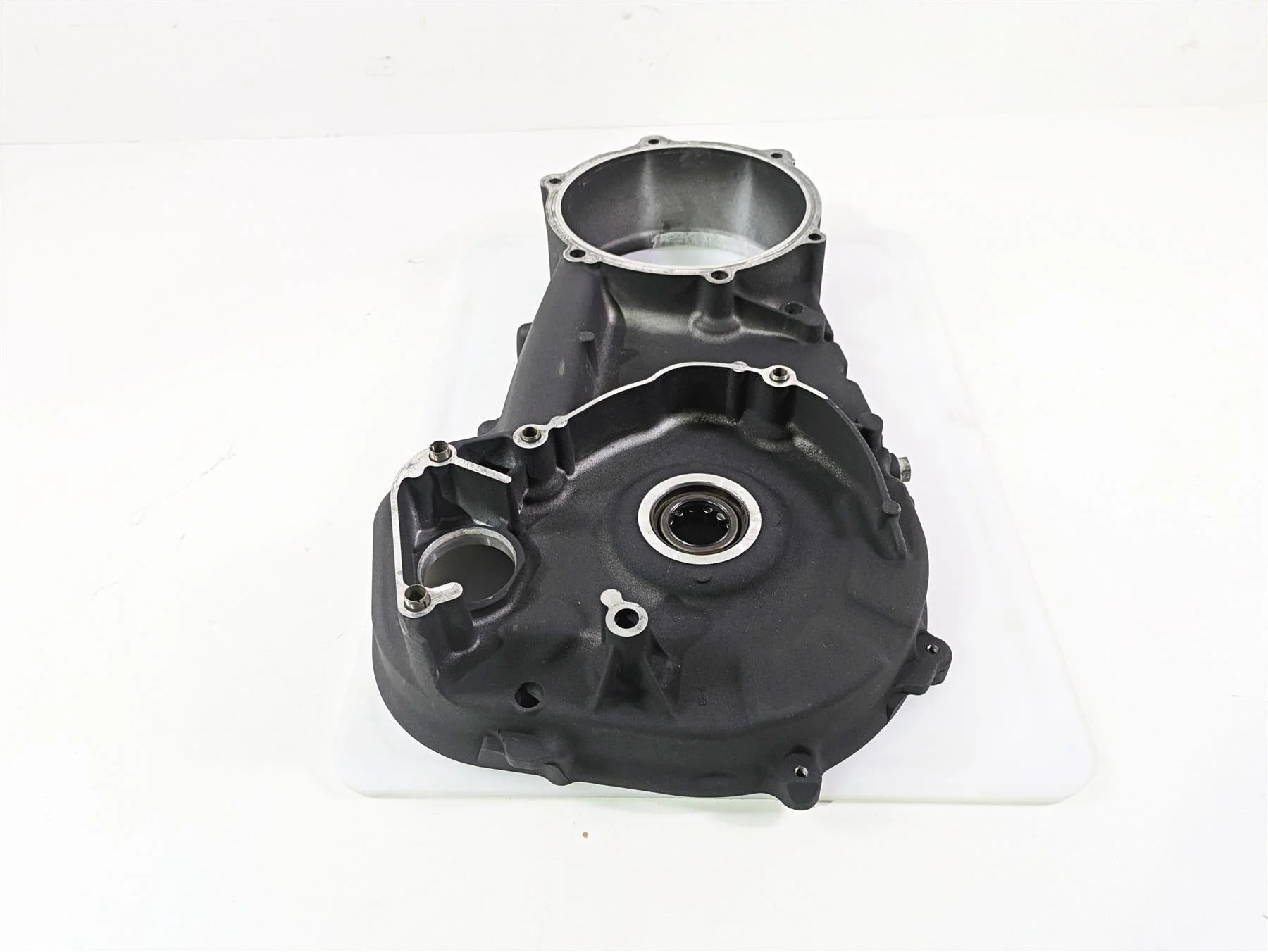 2009 Harley Touring FLHX Street Glide Inner Primary Drive Clutch Cover 60677-07 - Image 4