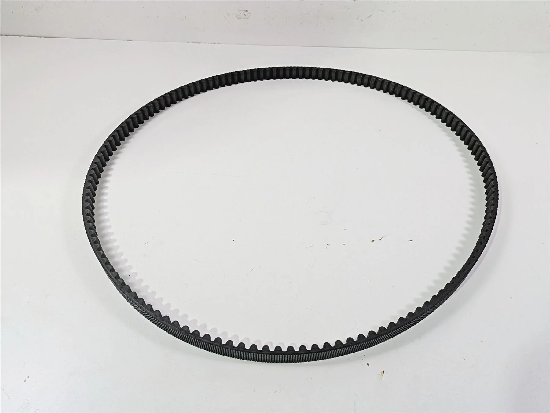2009 Harley Touring FLHX Street Glide Rear Drive Belt 104T 1" 40024-09A - Image 2