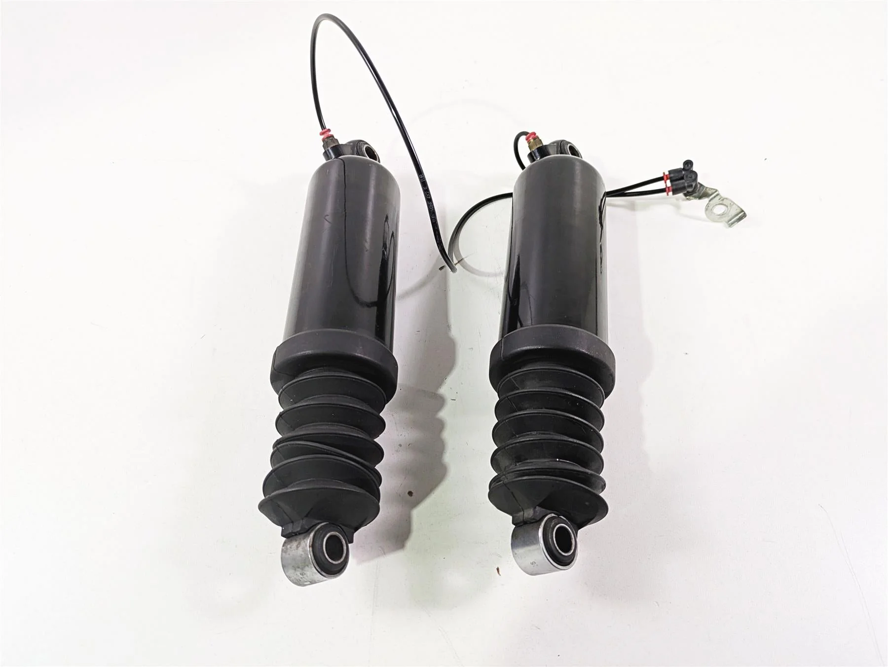 2009 Harley Touring FLHX Street Glide Rear Shock Damper Set 12" 54662-09