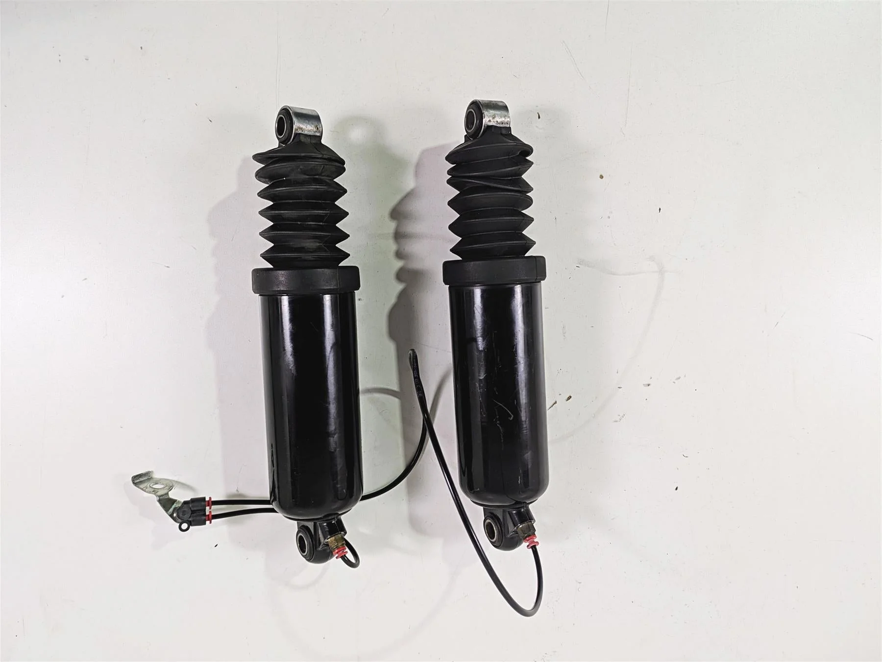 2009 Harley Touring FLHX Street Glide Rear Shock Damper Set 12" 54662-09 - Image 5