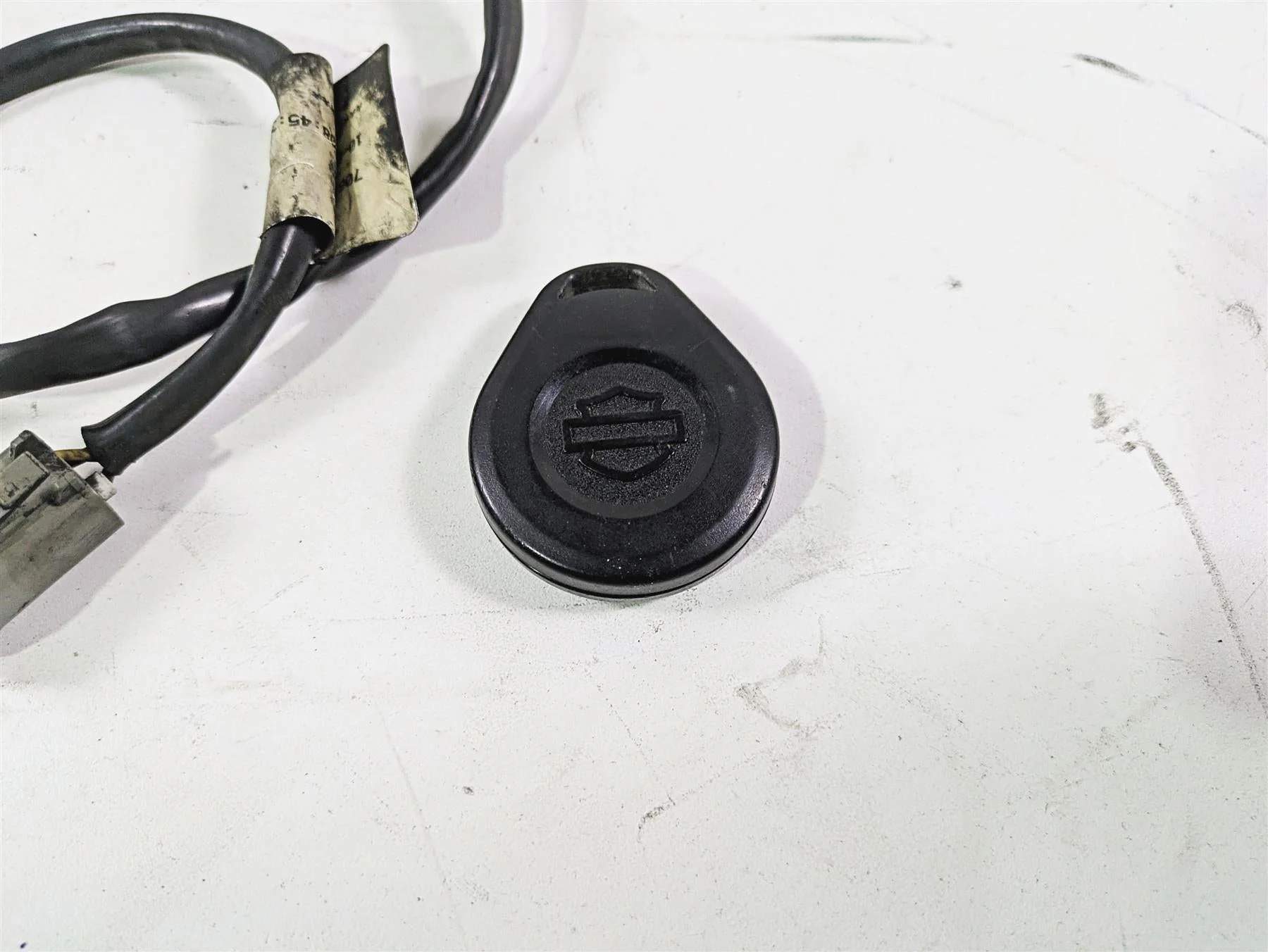 2009 Harley Touring FLHX Street Glide Tssm Security Module Fob Antenna 68924-07 - Image 8