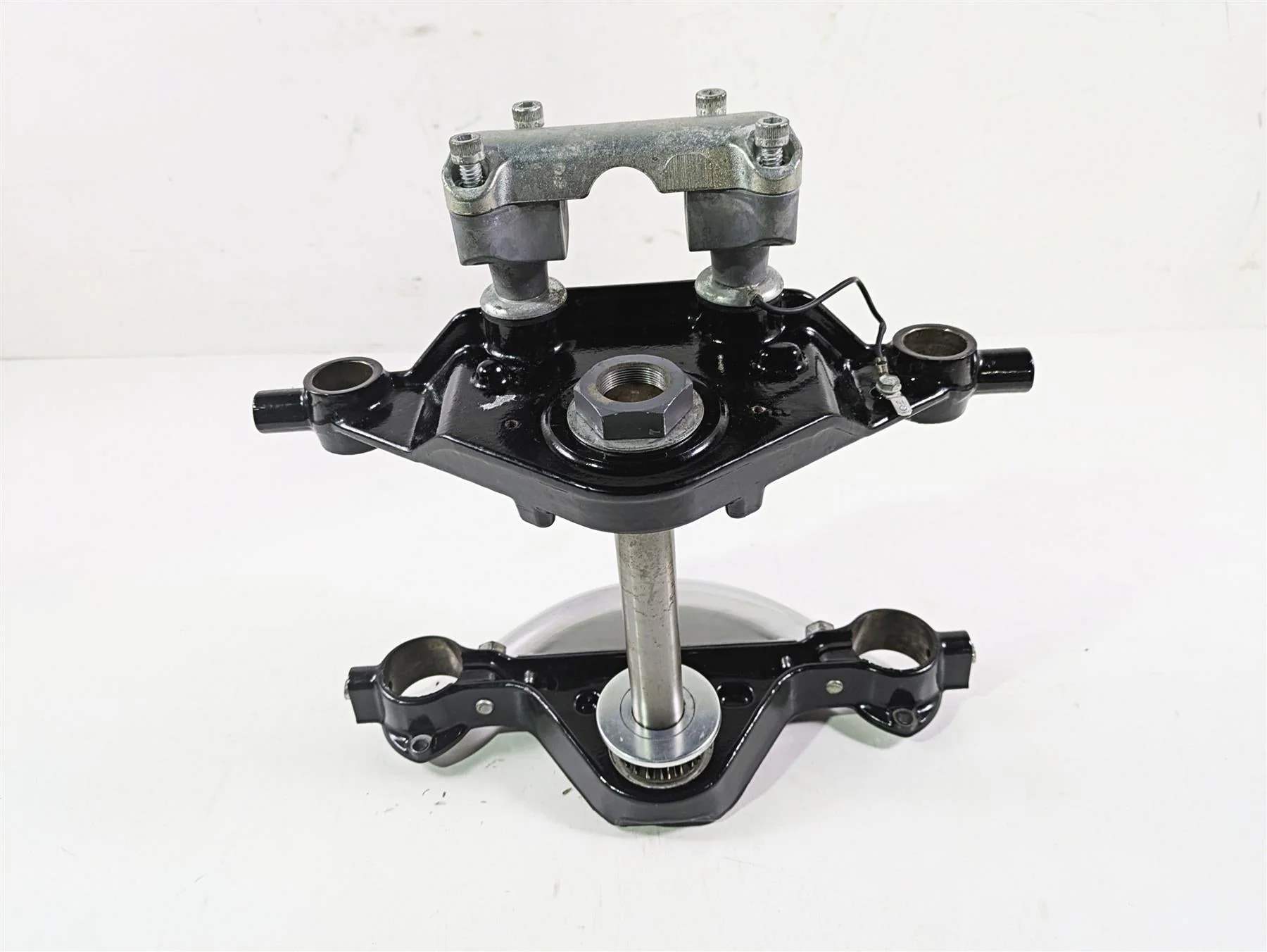 2009 Harley Touring FLHX Street Glide Upper Lower Triple Tree 45446-09 45435-10 - Image 10