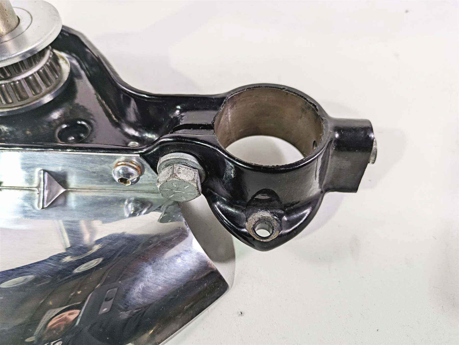2009 Harley Touring FLHX Street Glide Upper Lower Triple Tree 45446-09 45435-10 - Image 6