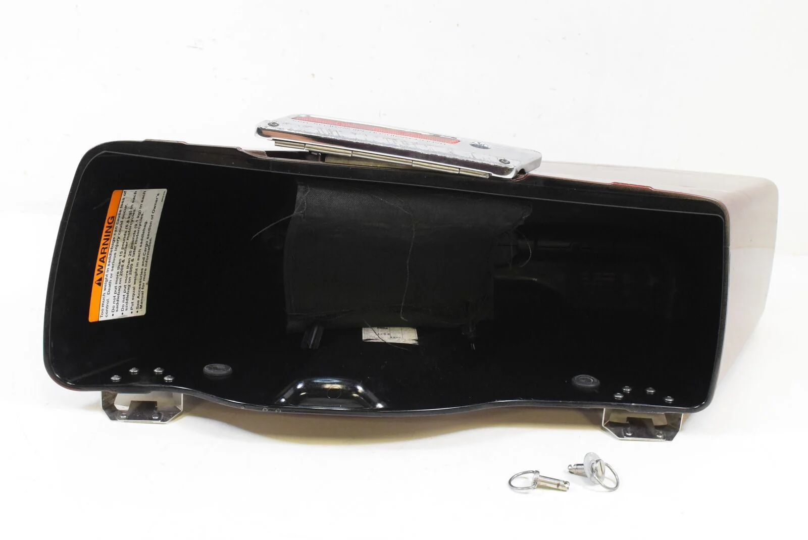 2009 Harley Touring FLTR Road Glide Right Saddlebag Saddle Bag 90752-93 - Image 4