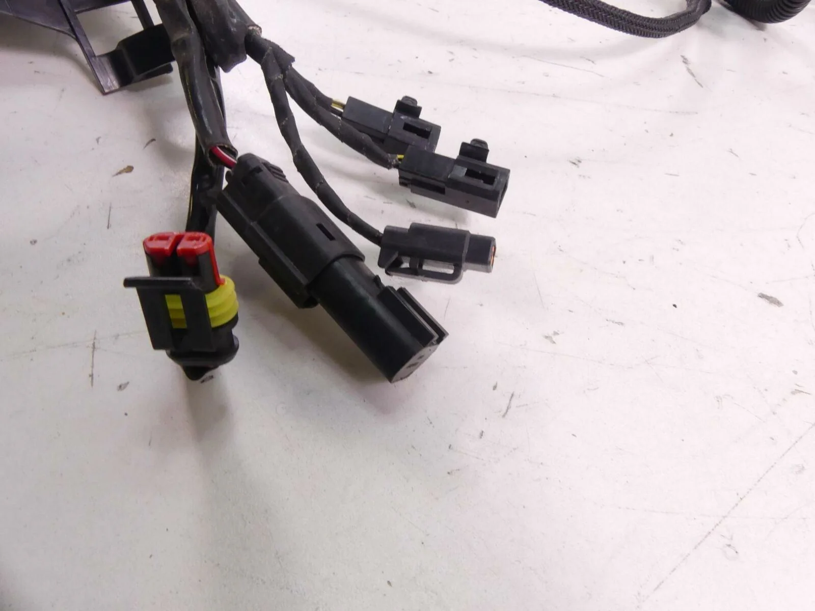 2009 Harley VRSCAW V-Rod Engine & Main Wiring Harness Loom Cable 70125-08A - Image 5