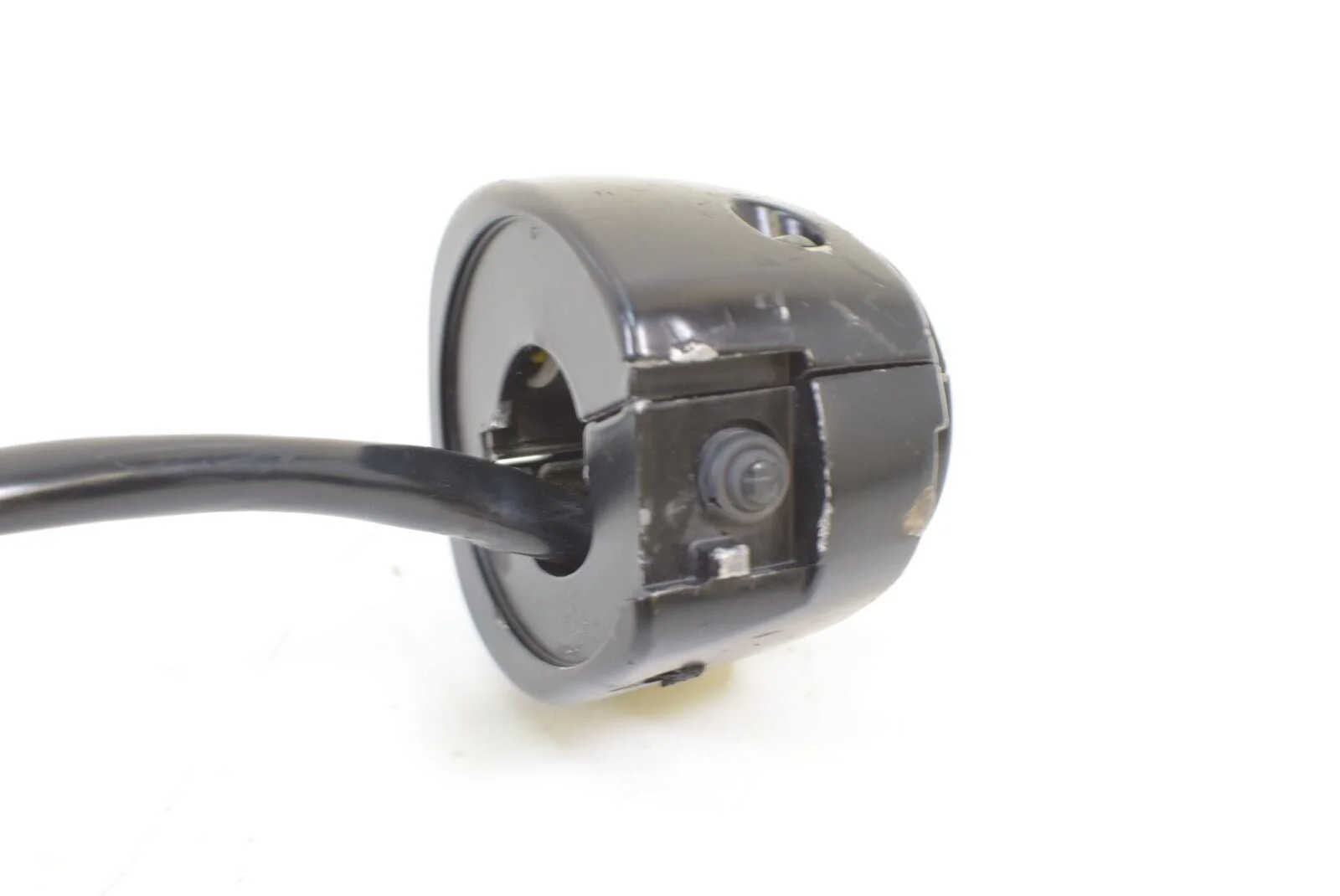 2009 Harley VRSCF Muscle Rod Left Light Horn Control Switch 71682-06A - Image 5