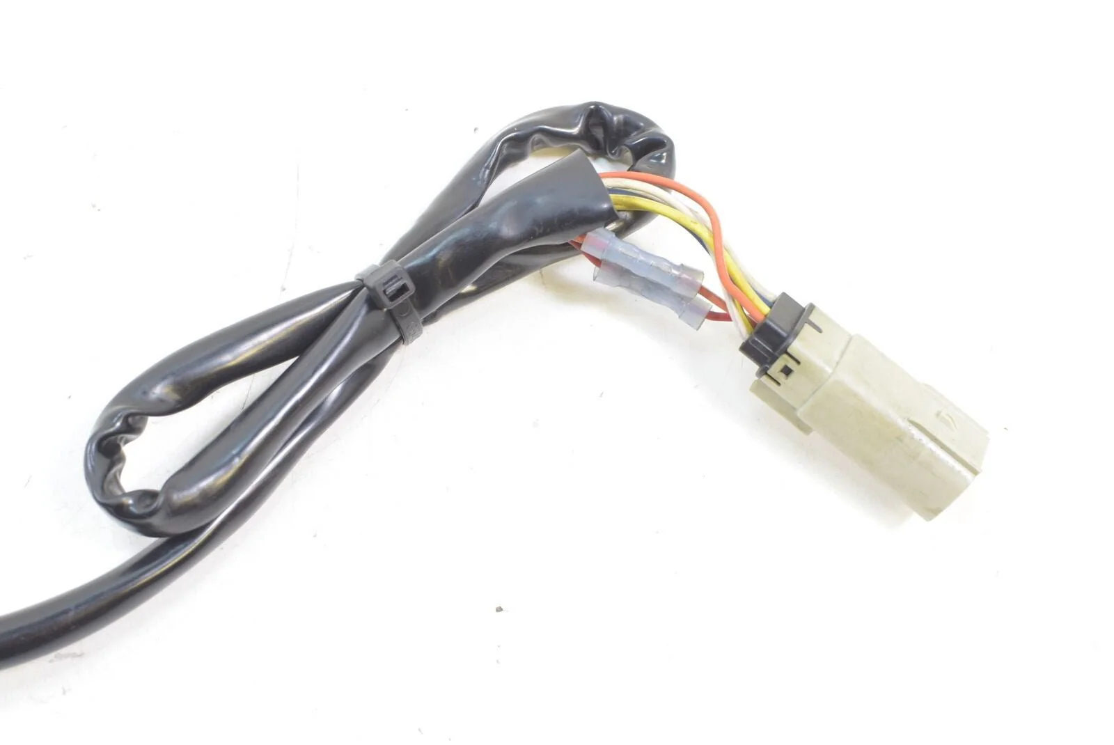 2009 Harley VRSCF Muscle Rod Left Light Horn Control Switch 71682-06A - Image 6