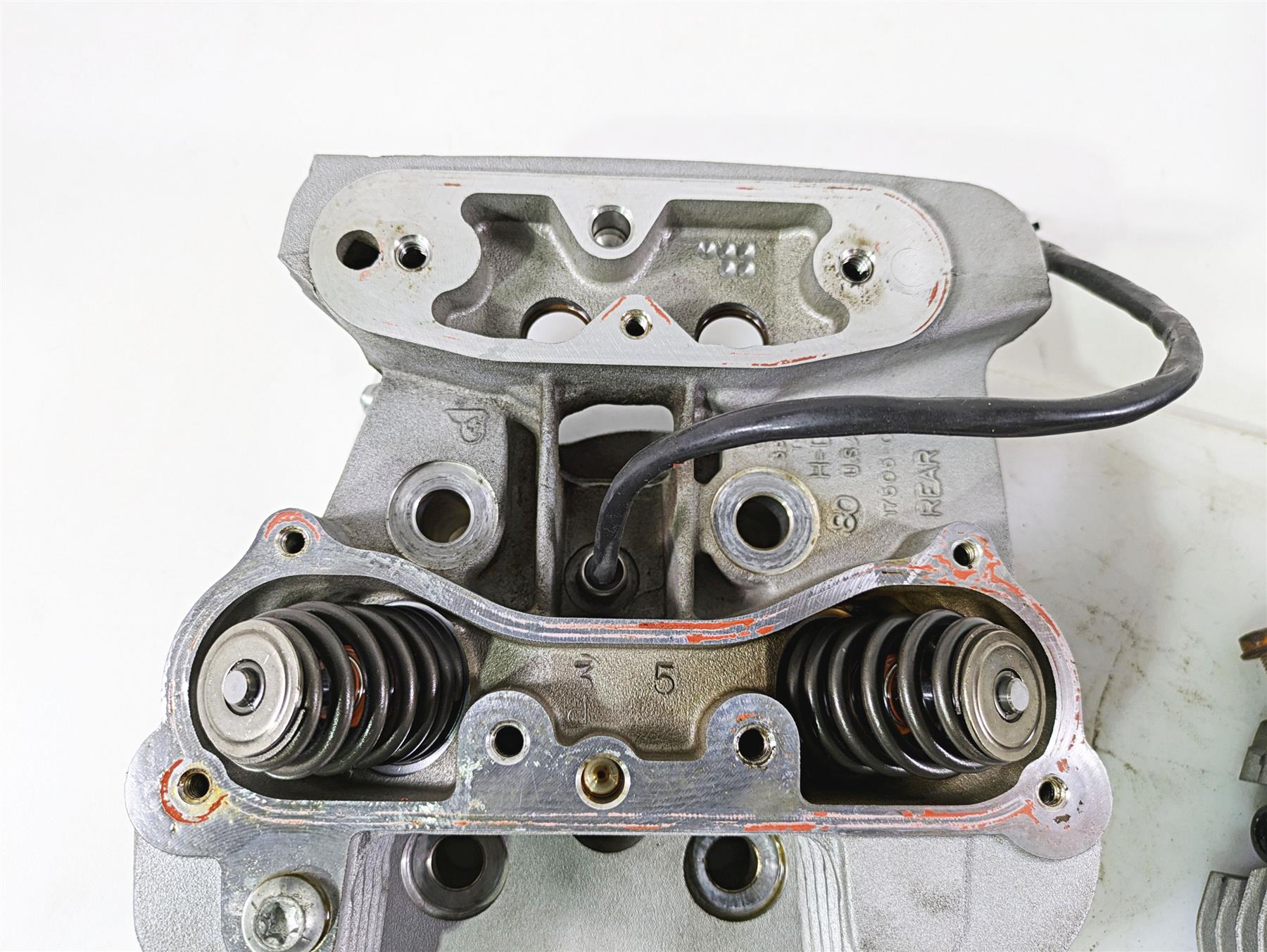2009 Harley XR1200 Sportster Cylinderhead Cylinder Head Set 17523-08 17524-08 - Image 7