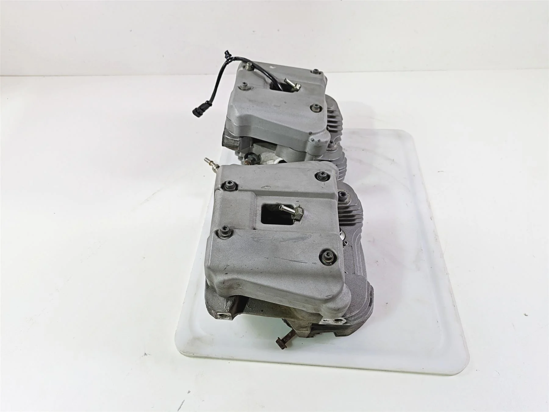 2009 Harley XR1200 Sportster Cylinderhead Cylinder Head Set 17524-08 17523-08 - Image 4