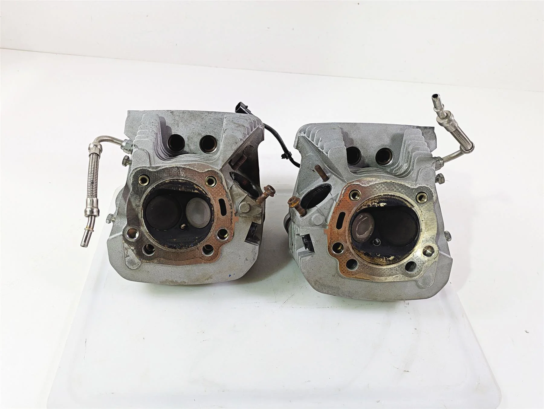 2009 Harley XR1200 Sportster Cylinderhead Cylinder Head Set 17524-08 17523-08 - Image 5
