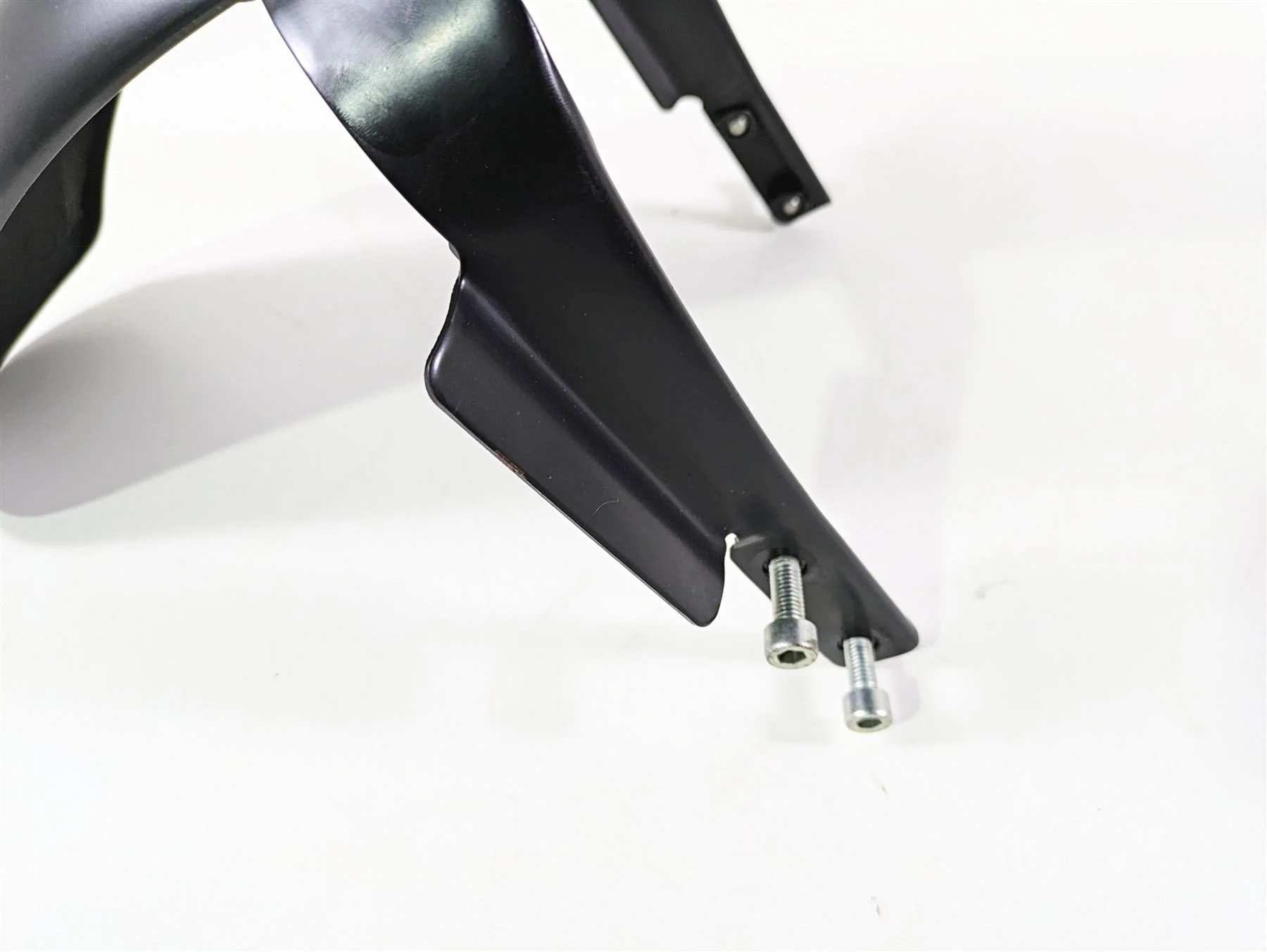 2009 Harley XR1200 Sportster Front Fender + Holder 59022-07 - Image 7