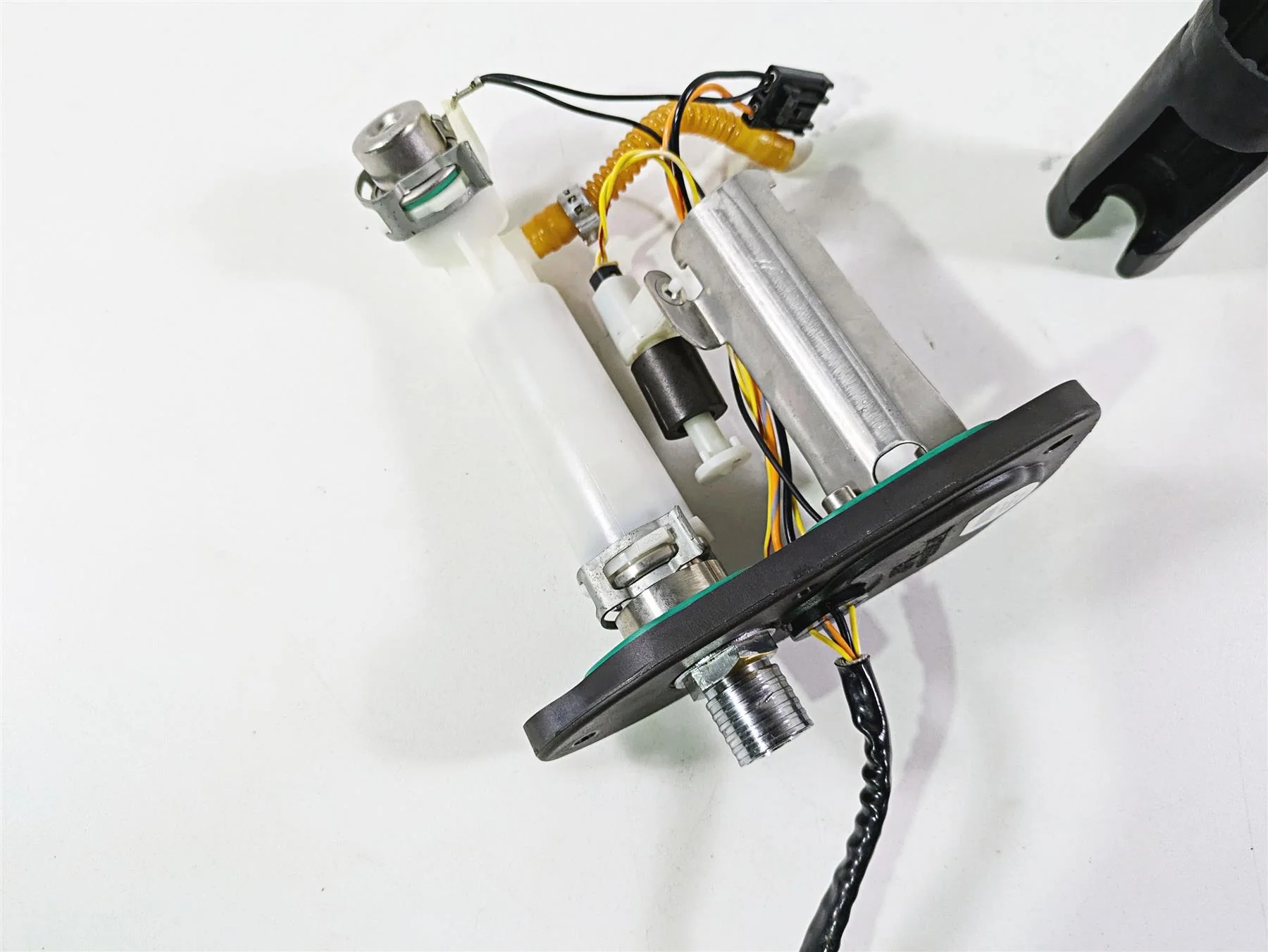 2009 Harley XR1200 Sportster Fuel Gas Petrol Pump - For Parts 75268-07F - Image 9