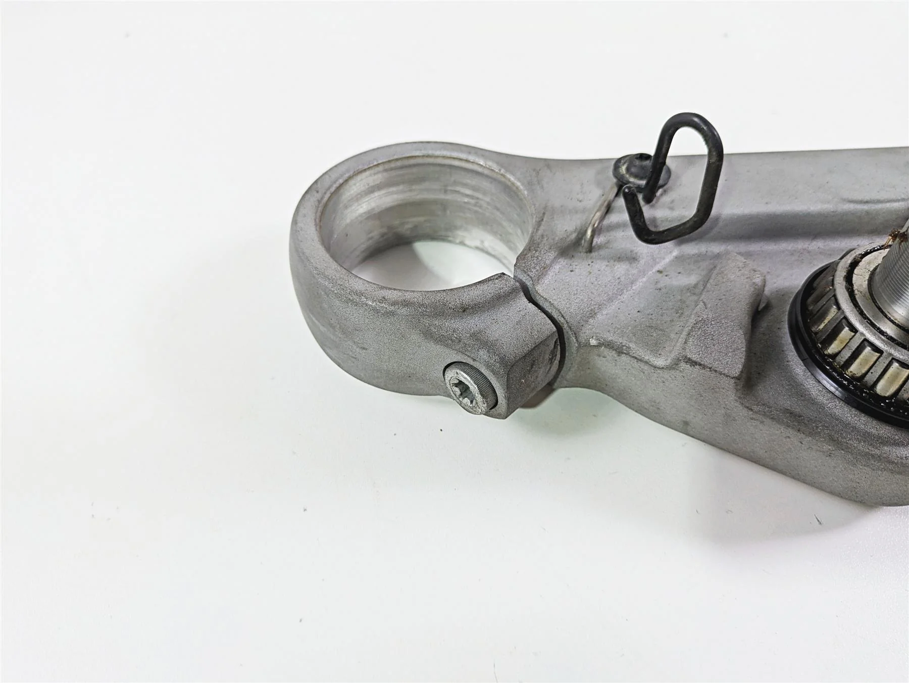 2009 Harley XR1200 Sportster Lower Triple Tree Steering Clamp 46050-08 - Image 7