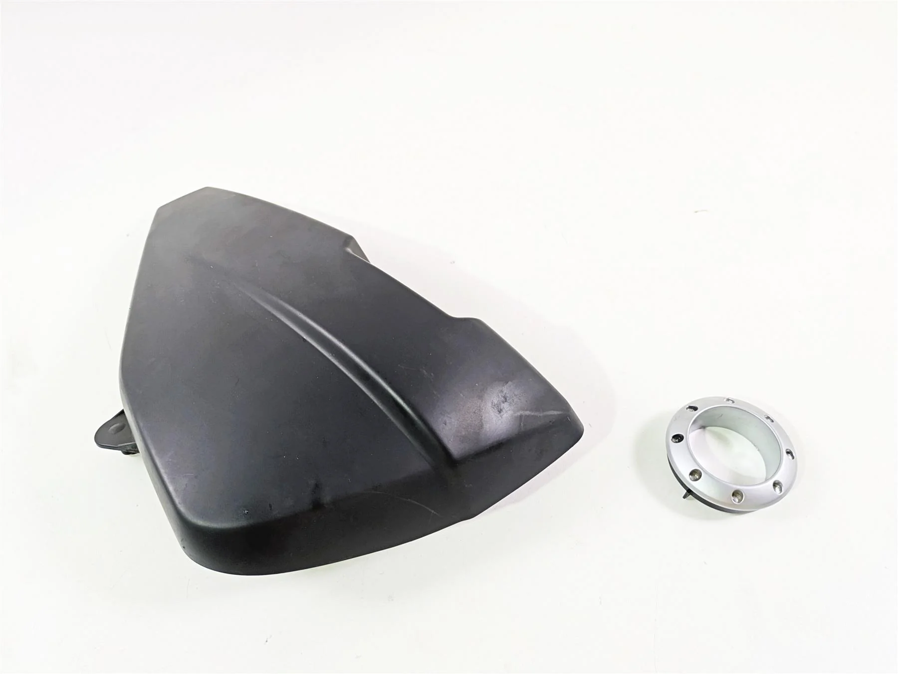 2009 Harley XR1200 Sportster Oil Tank Reservoir Cover Fairing Set 66269-08 - Image 12