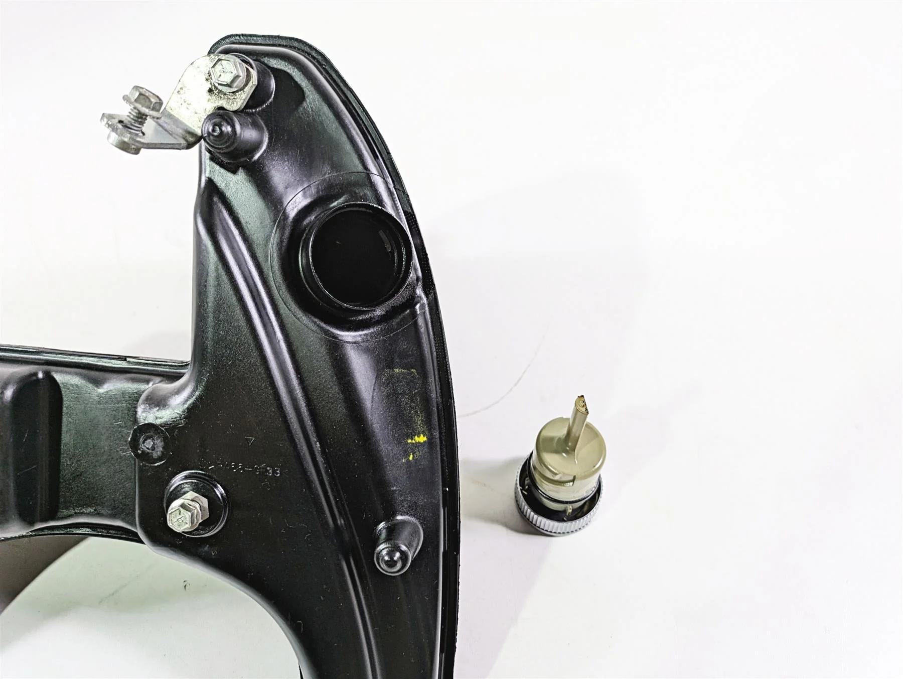 2009 Harley XR1200 Sportster Oil Tank Reservoir & Dipstick 62888-08 - Image 8