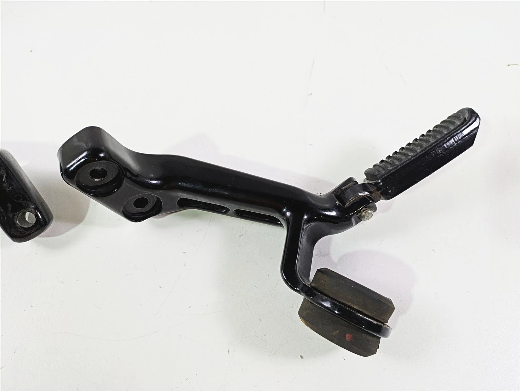 2009 Harley XR1200 Sportster Passenger Foot Peg Rest Set 51049-08 51048-08 - Image 4