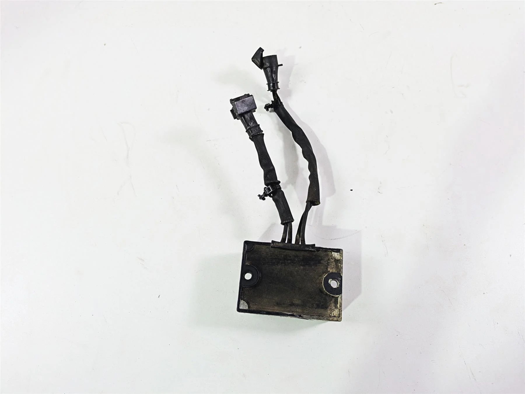 2009 Harley XR1200 Sportster Rectifier Voltage Regulator 74711-08 - Image 8
