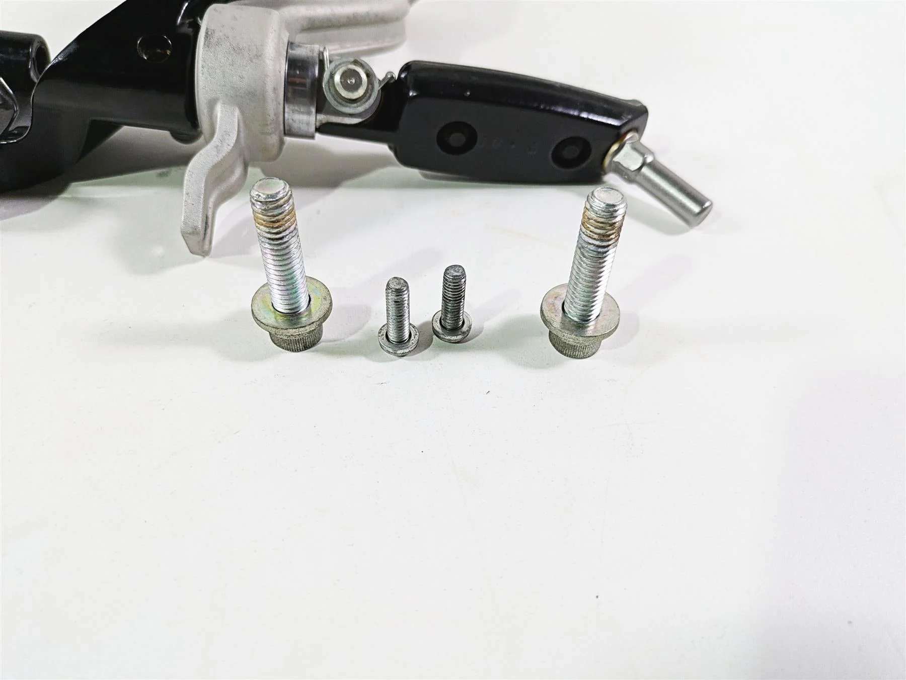 2009 Harley XR1200 Sportster Right Foot Peg & Brake Pedal Set 51045-08 - Image 5