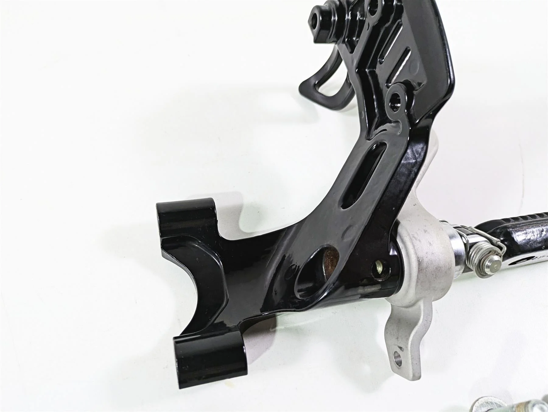 2009 Harley XR1200 Sportster Right Foot Peg & Brake Pedal Set 51045-08 - Image 8