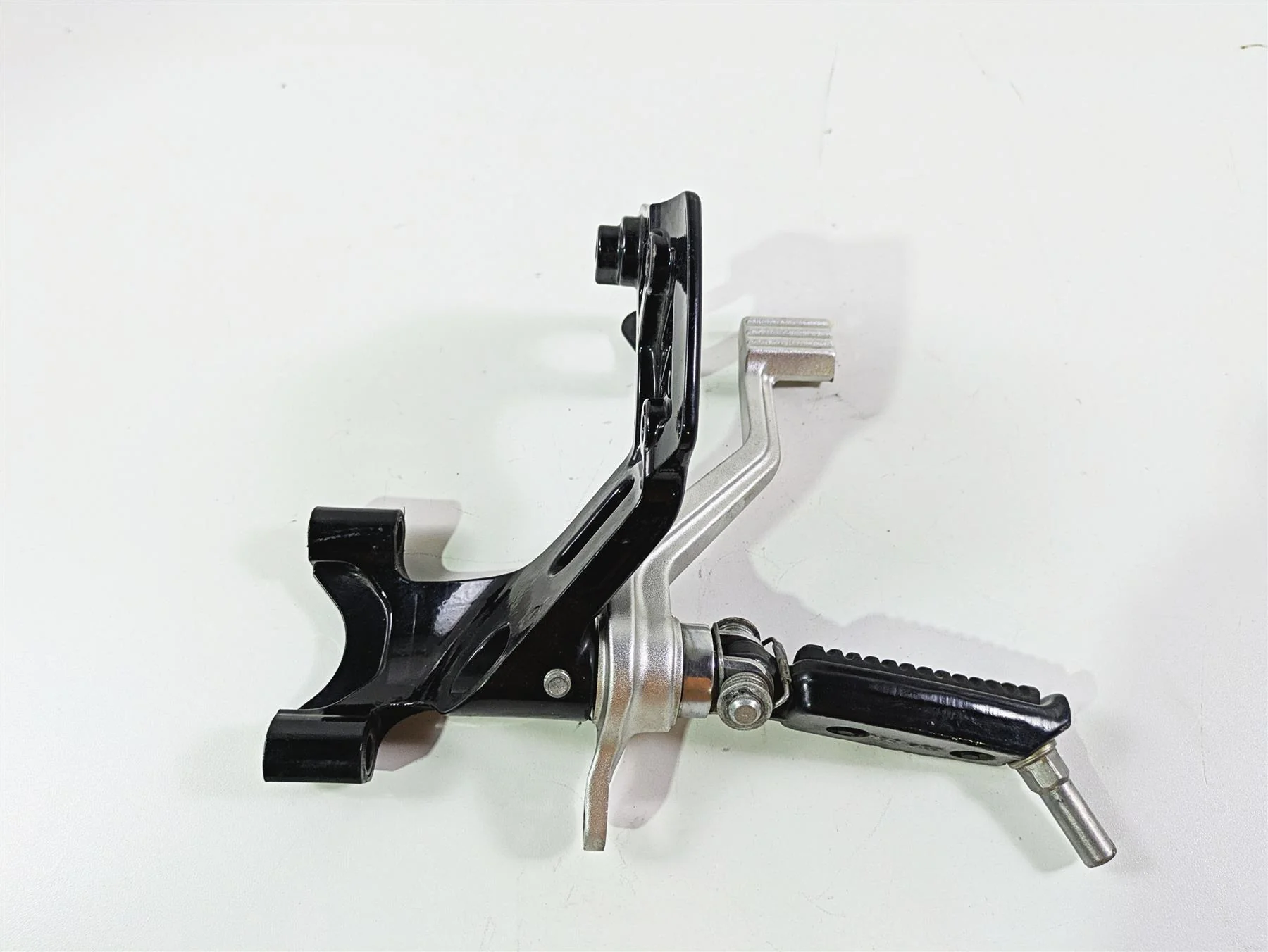 2009 Harley XR1200 Sportster Right Footpeg & Brake Pedal Set 51045-08