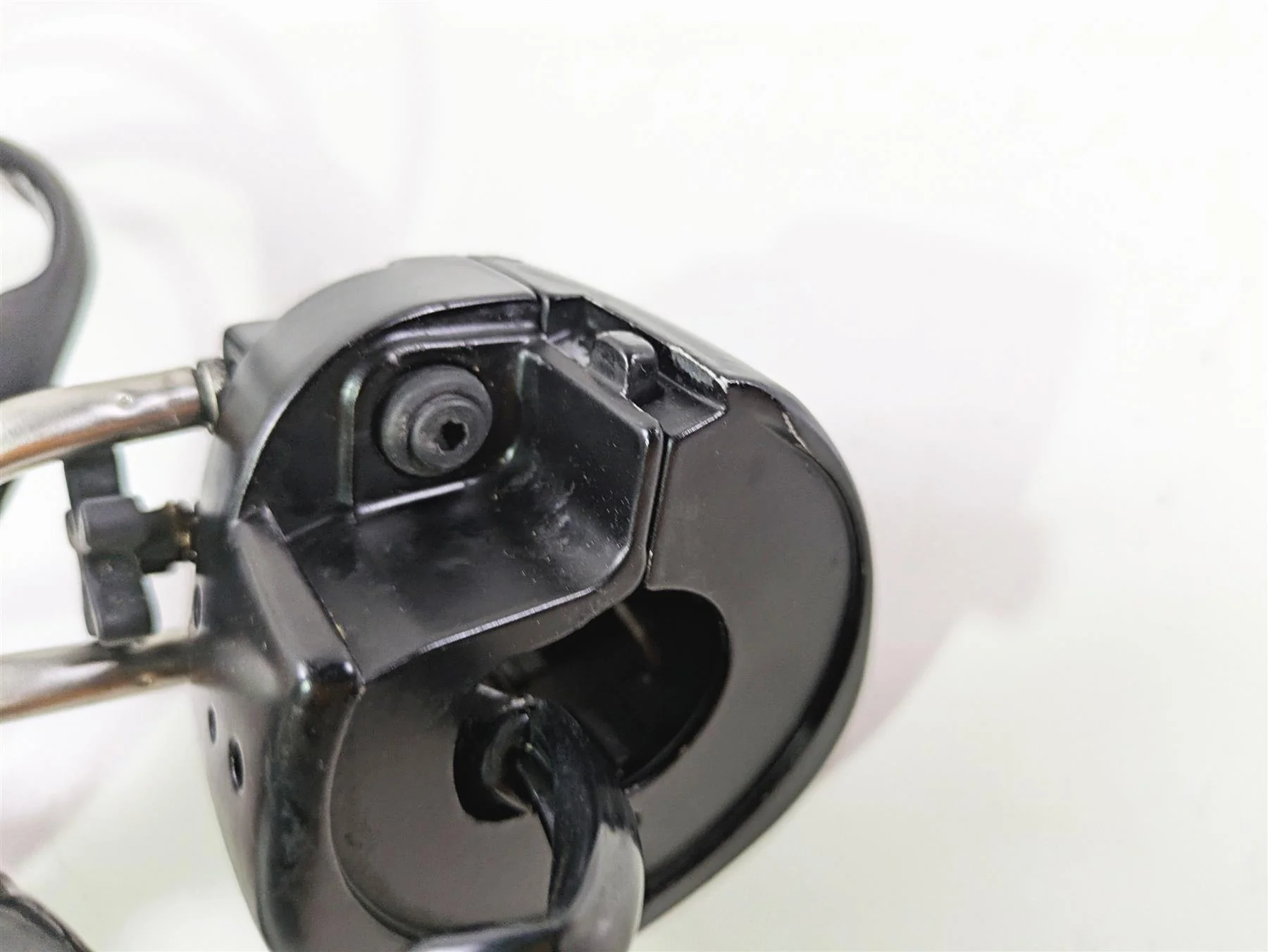 2009 Harley XR1200 Sportster Right Hand Control Switch Throttle -Read 71684-06A - Image 10