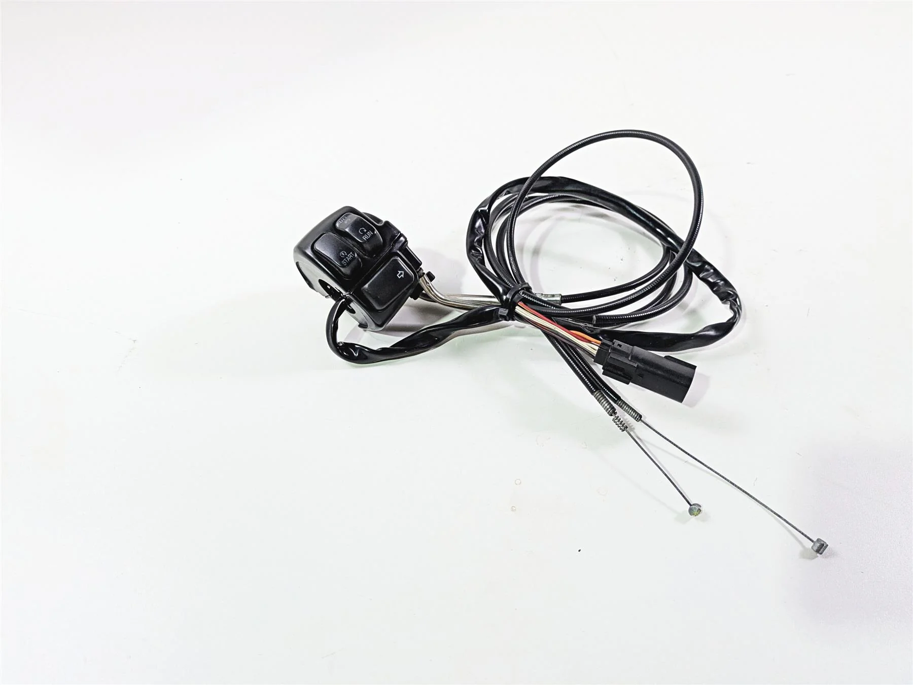 2009 Harley XR1200 Sportster Right Hand Control Switch Throttle -Read 71684-06A - Image 12