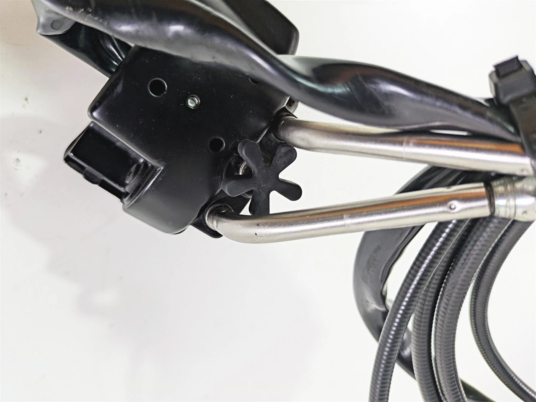 2009 Harley XR1200 Sportster Right Hand Control Switch Throttle -Read 71684-06A - Image 9