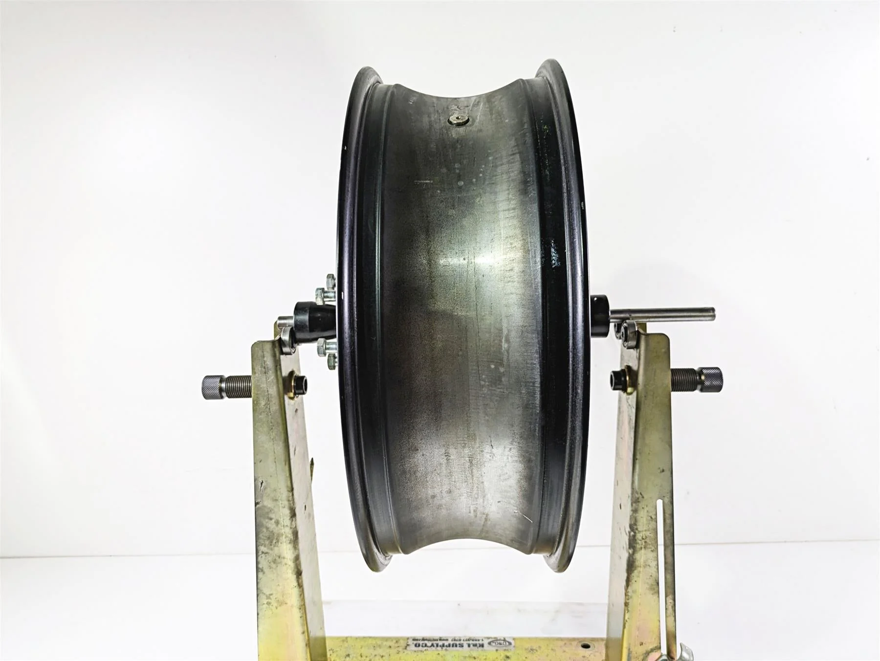 2009 Harley XR1200 Sportster Straight 17x5.5 Rear Wheel Rim 43107-08 - Image 4
