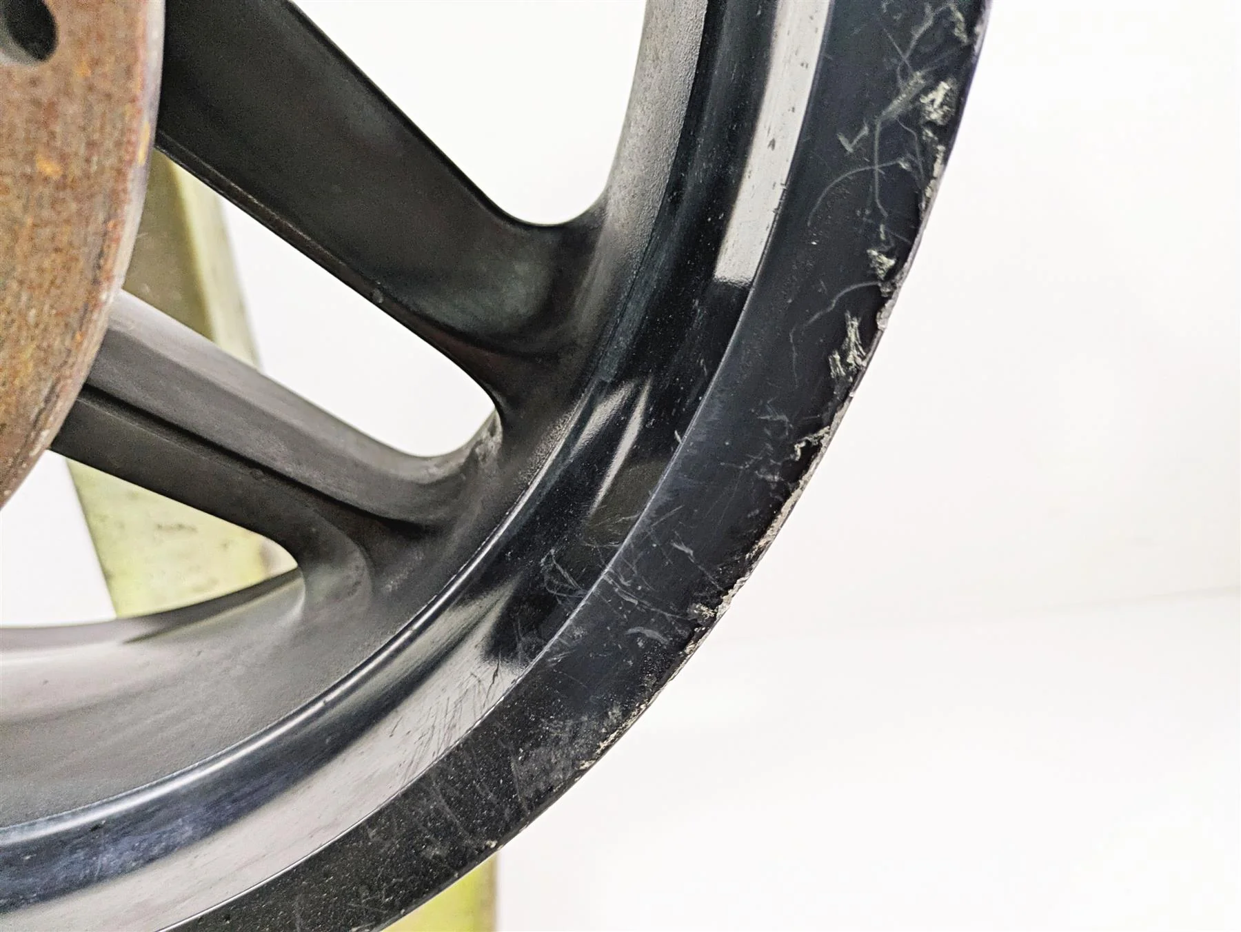 2009 Harley XR1200 Sportster Straight 17x5.5 Rear Wheel Rim 43107-08 - Image 3