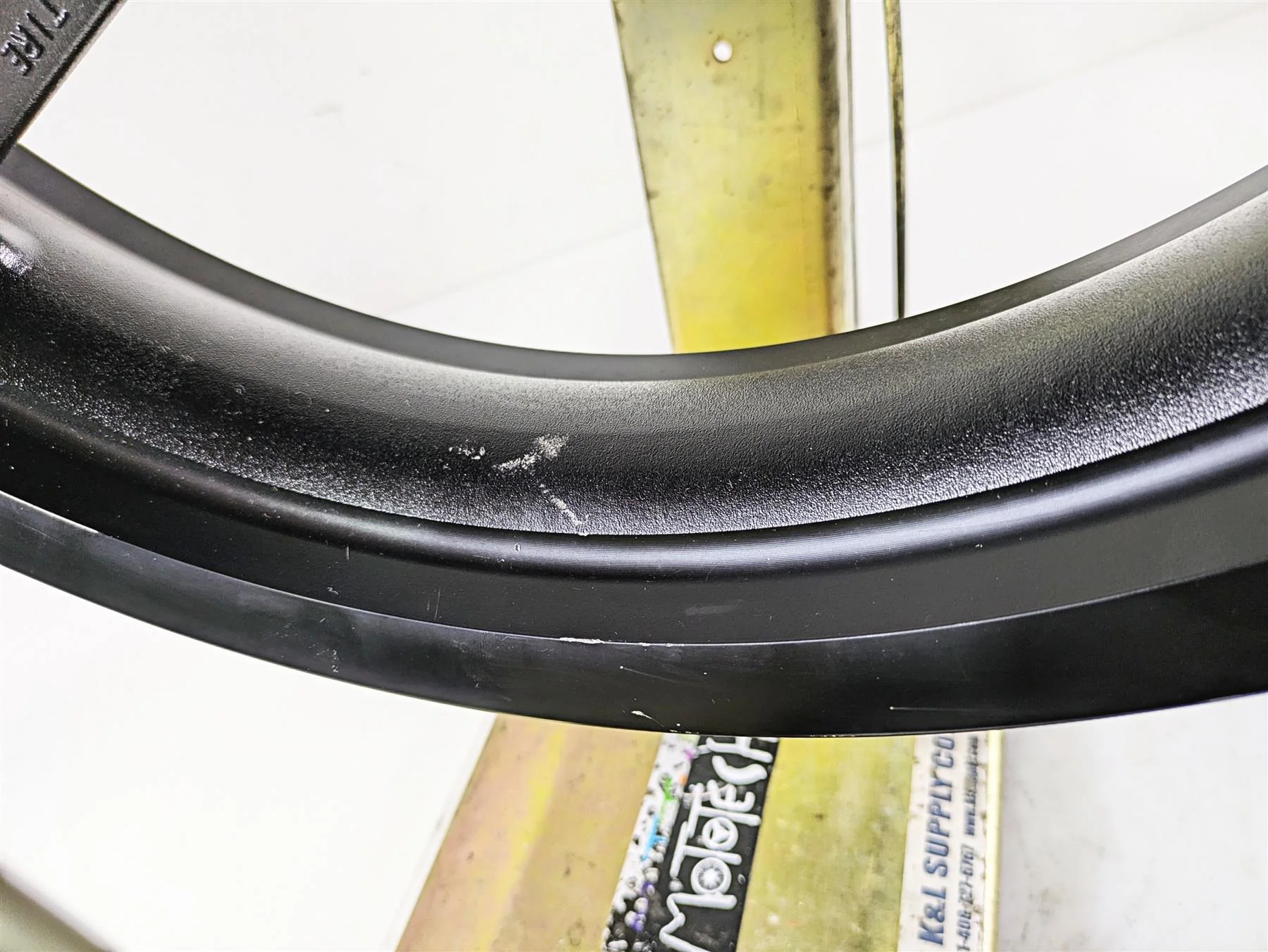 2009 Harley XR1200 Sportster Straight 18x3.5 Front Wheel Rim 43103-08 - Image 5