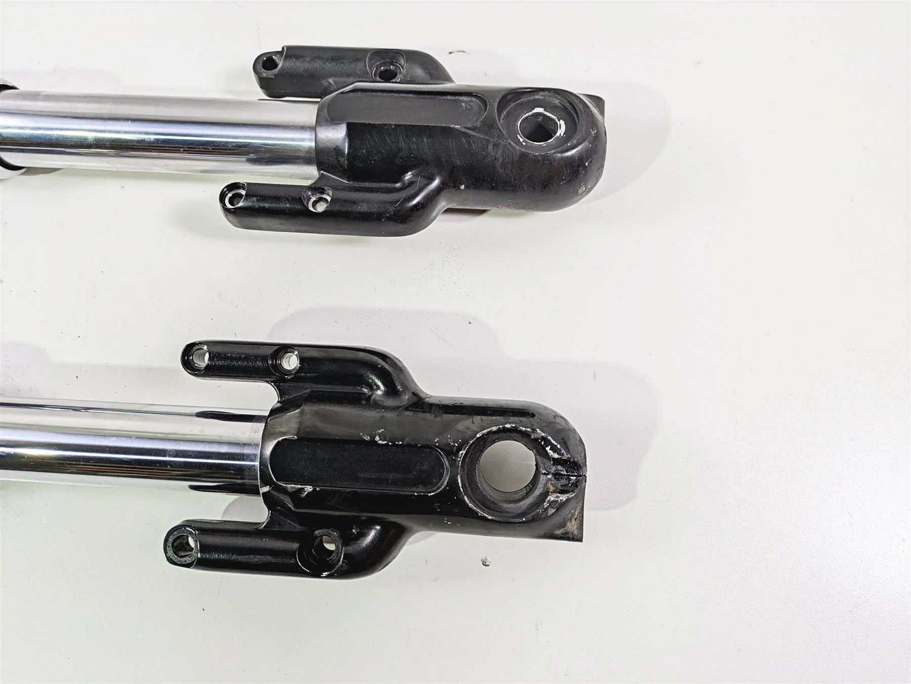 2009 Harley XR1200 Sportster Straight Front Fork Leg Set -Read 46886-08 46887-08 - Image 2