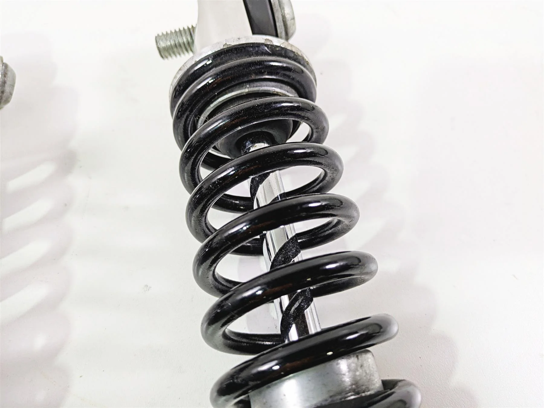 2009 Harley XR1200 Sportster Straight Rear 13 3/4" Shock Damper Set 54668-08 - Image 9