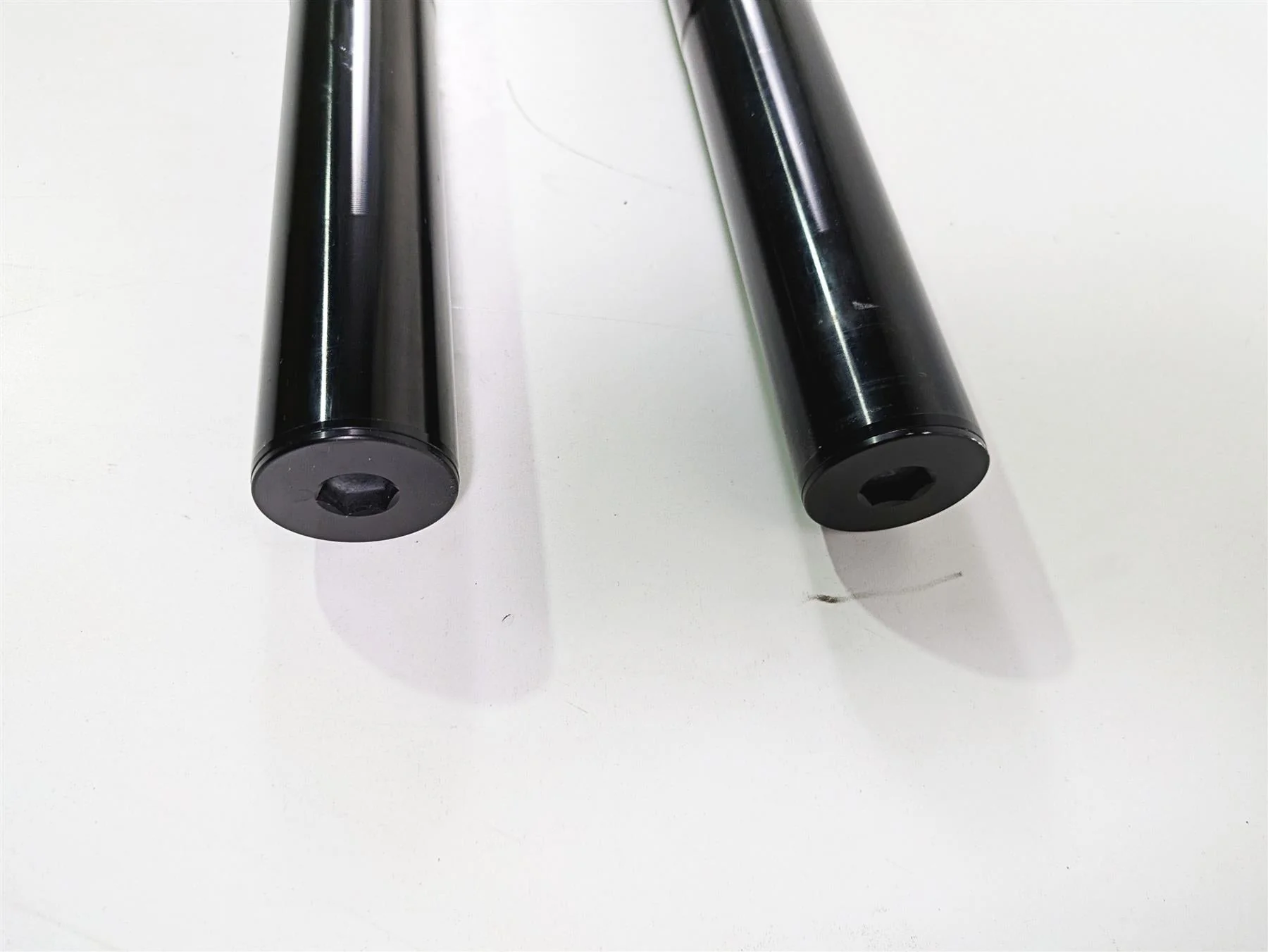 2009 Harley XR1200 Sportster Straight Showa Front Fork Leg Set 46886-08 46887-08 - Image 6