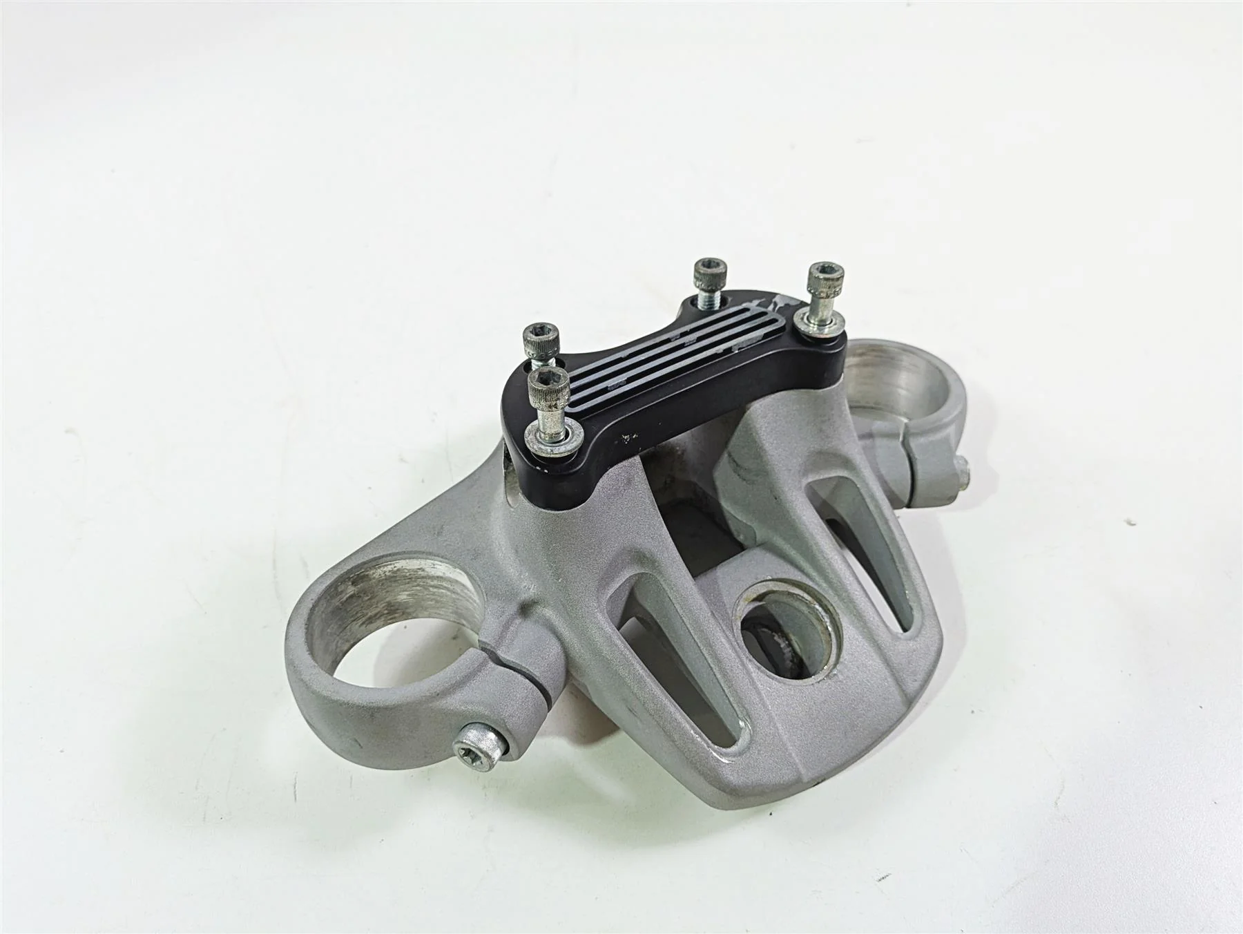 2009 Harley XR1200 Sportster Upper Triple Tree Steering Clamp 46028-08 - Image 12