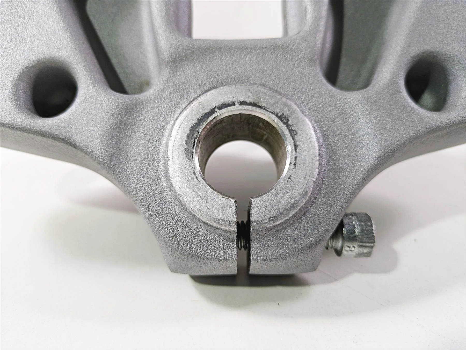 2009 Harley XR1200 Sportster Upper Triple Tree Steering Clamp 55mm 46028-08 - Image 12