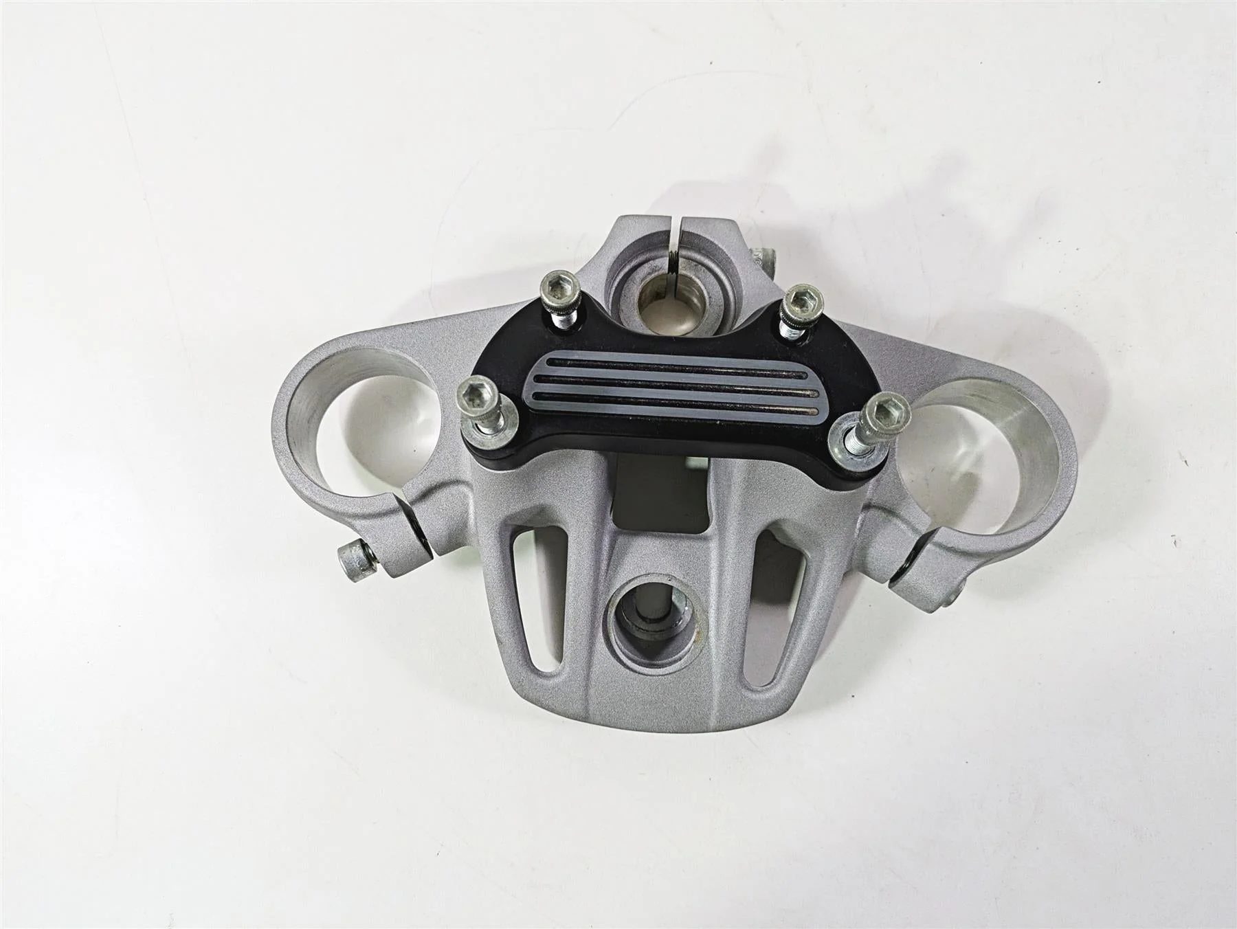 2009 Harley XR1200 Sportster Upper Triple Tree Steering Clamp 55mm 46028-08 - Image 5