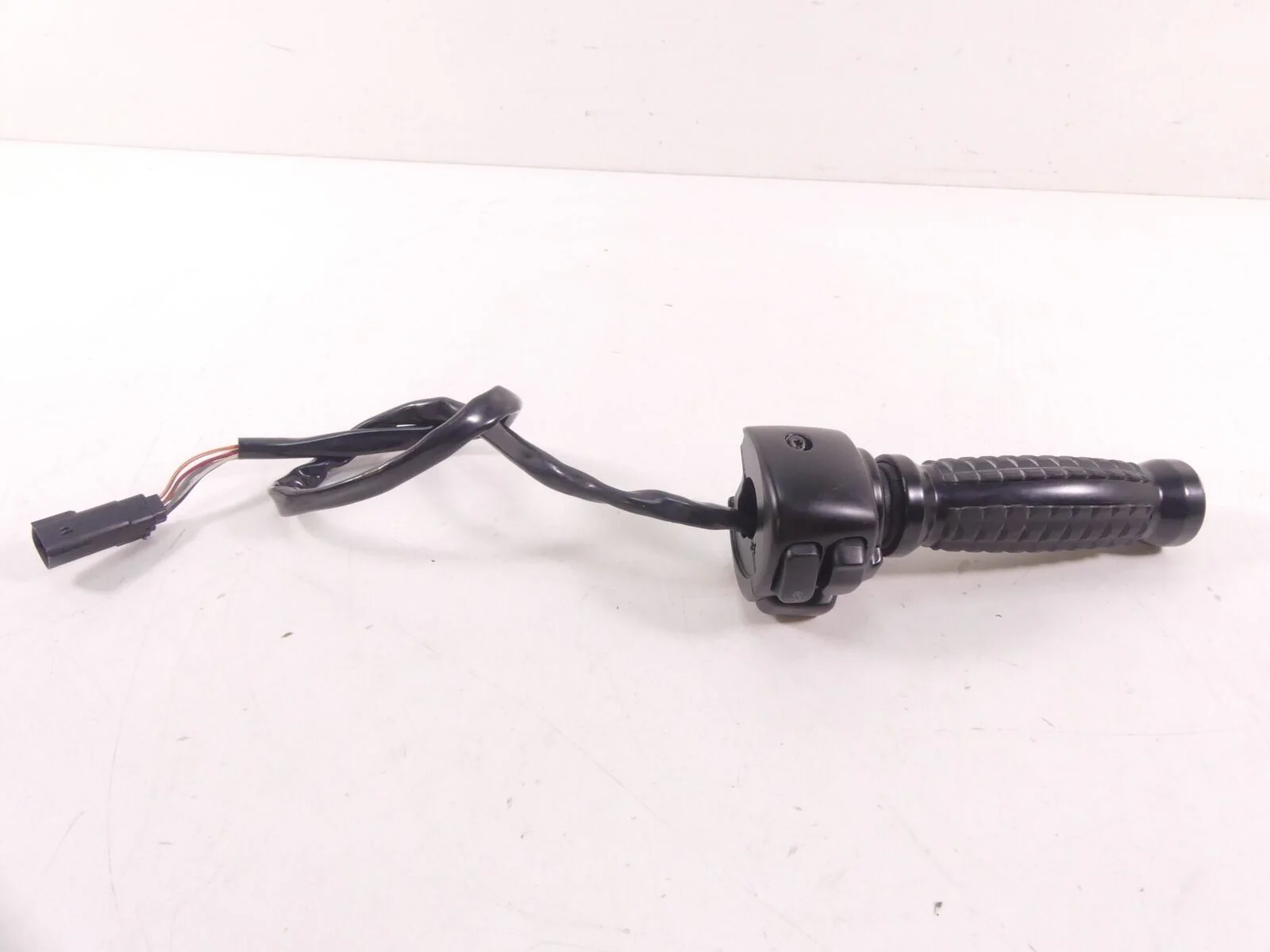 2009 Harley XR1200 X Sportster Right Control Switch Start Kill Throttle 71684-06